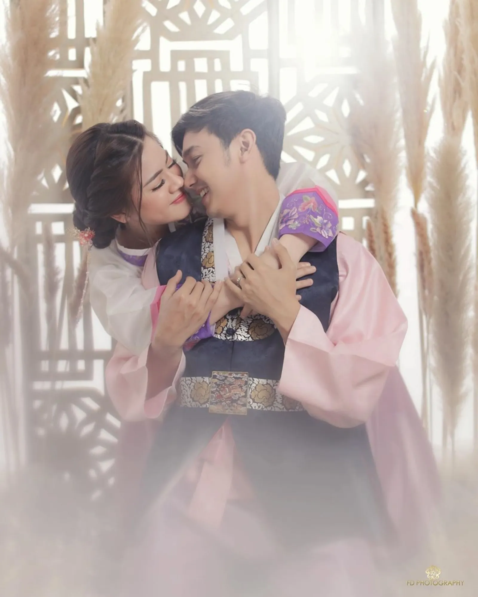 Bak Pasangan Korea, 9 Foto Pre-Wedding Hito Caesar & Felicya Angelista