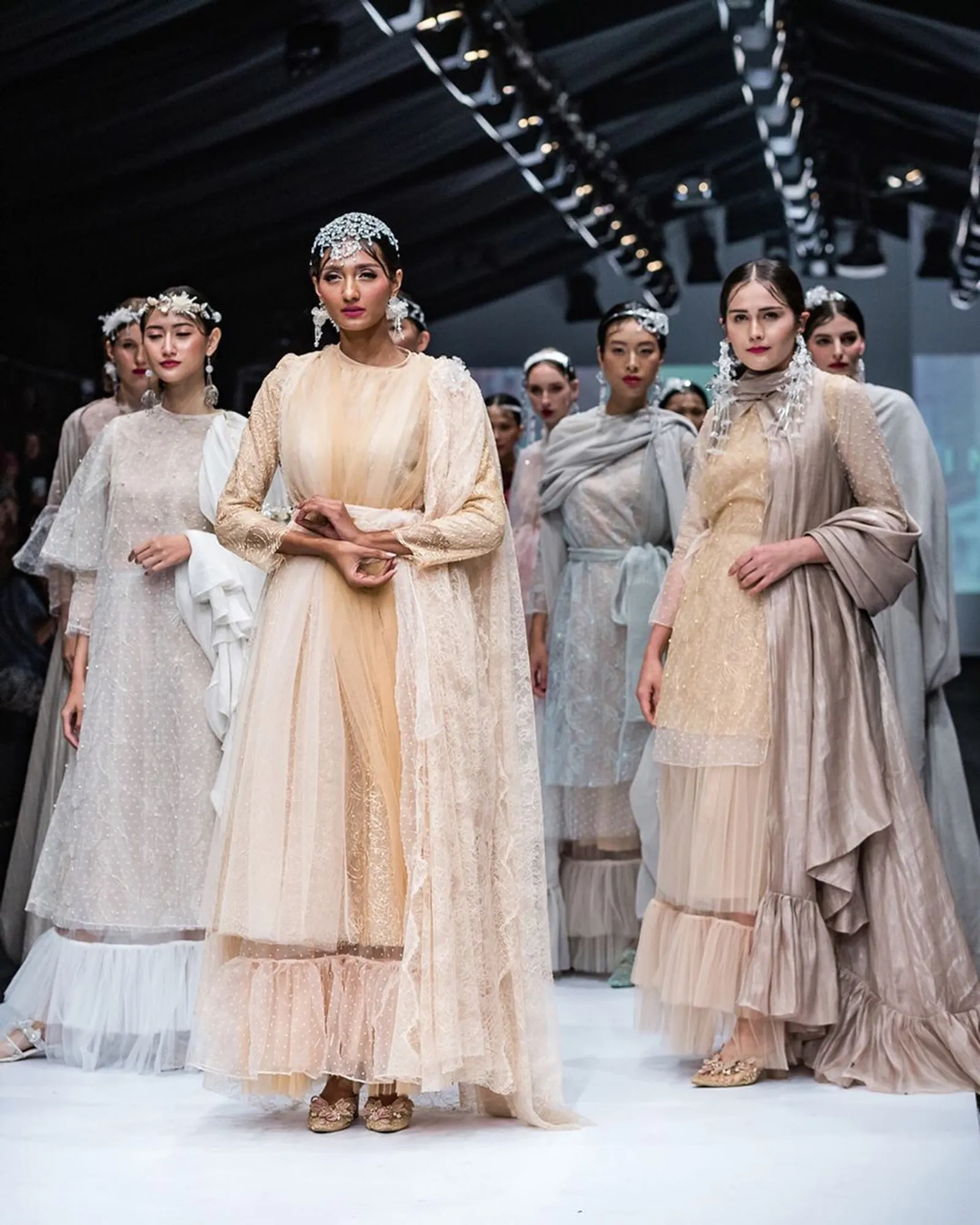 Bertahta di Industri Mode, Ini Deretan Bisnis Barli Asmara