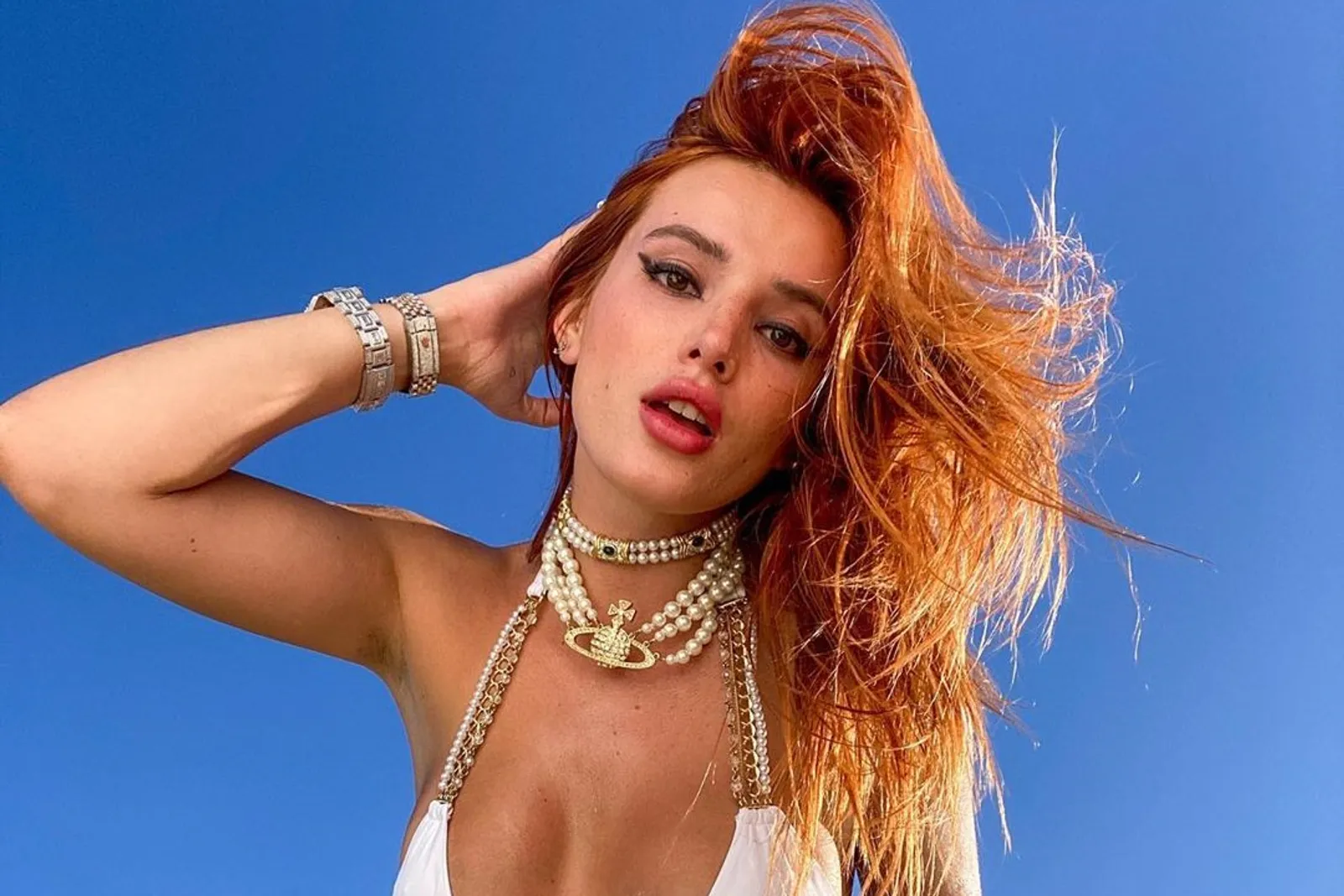 Dapat Miliaran Sejak Gabung OnlyFans, Begini Gaya Seksi Bella Thorne 