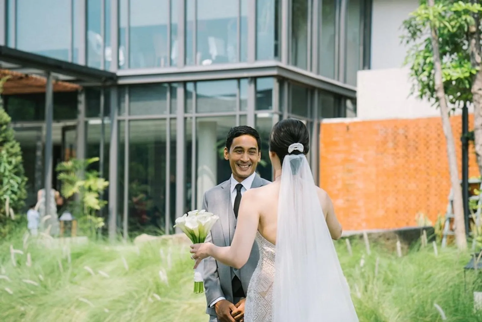 10 Tahun Pacaran, Intip Foto Pernikahan Restu Sinaga dan Vicky Monica