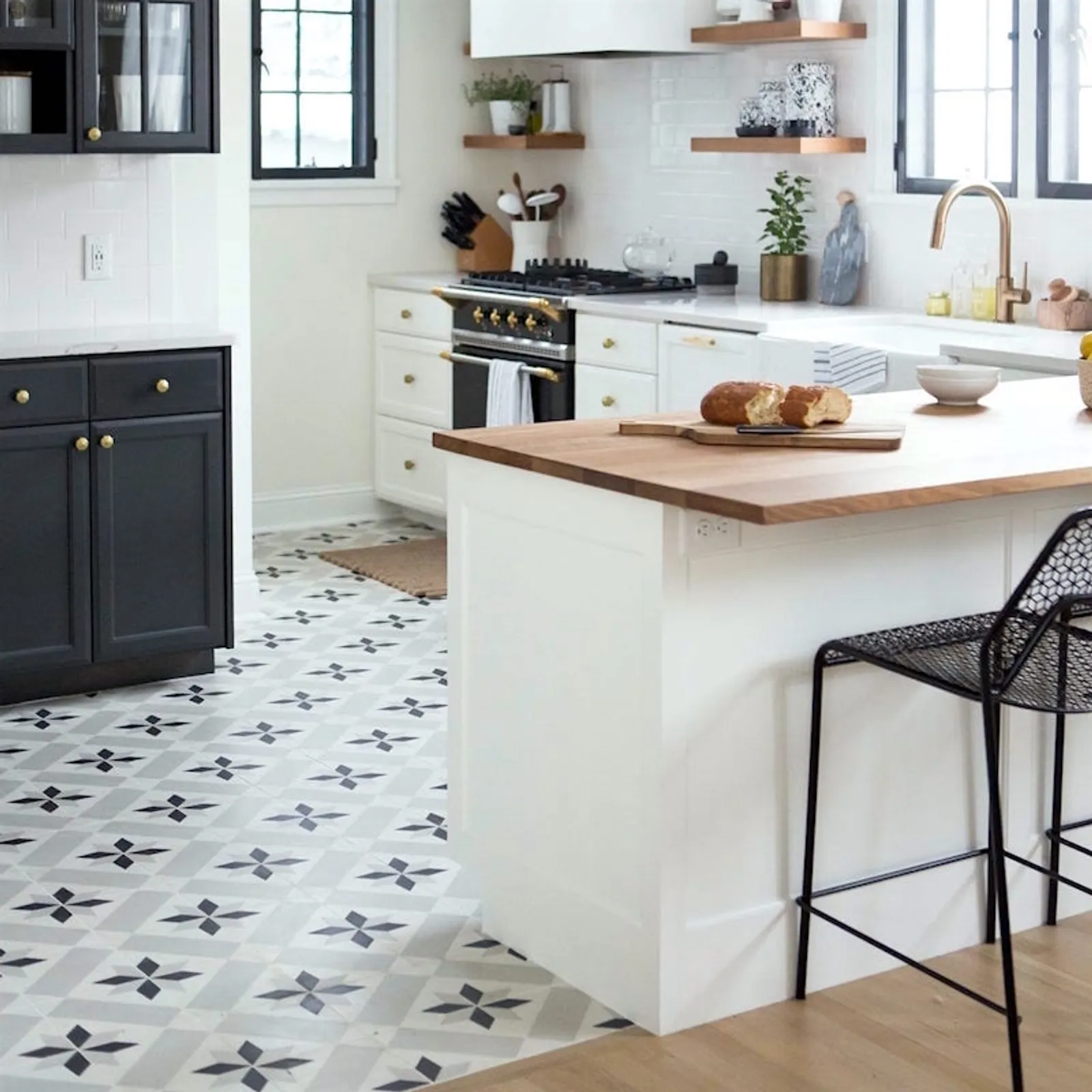 9 Desain Lantai Dapur Minimalis yang Bikin Betah 