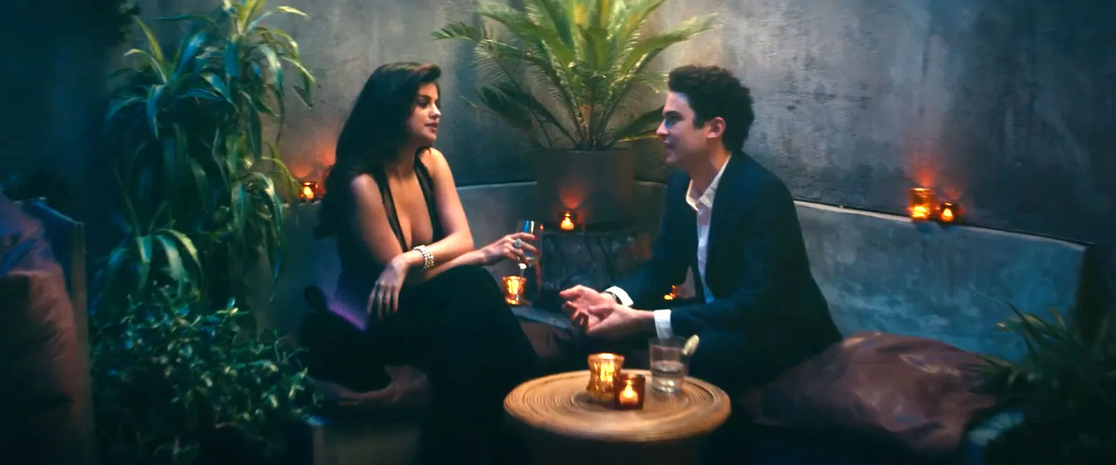 Gaya Sensual Selena Gomez dalam Berbagai Video Klipnya