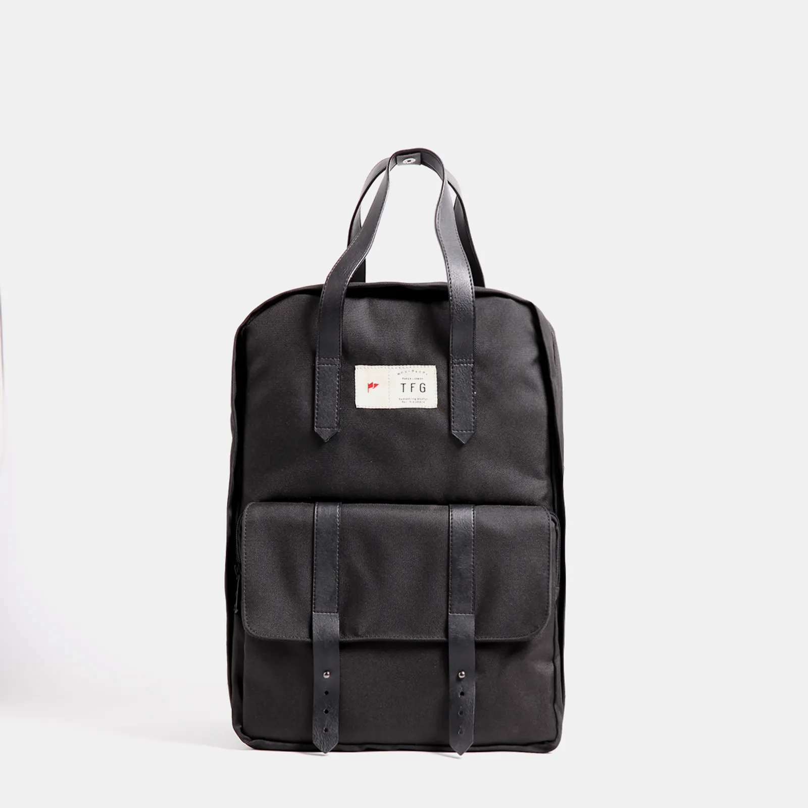 #PopbelaOOTD: Upgrade Gaya Makin Keren Pakai Backpack dari Brand Lokal