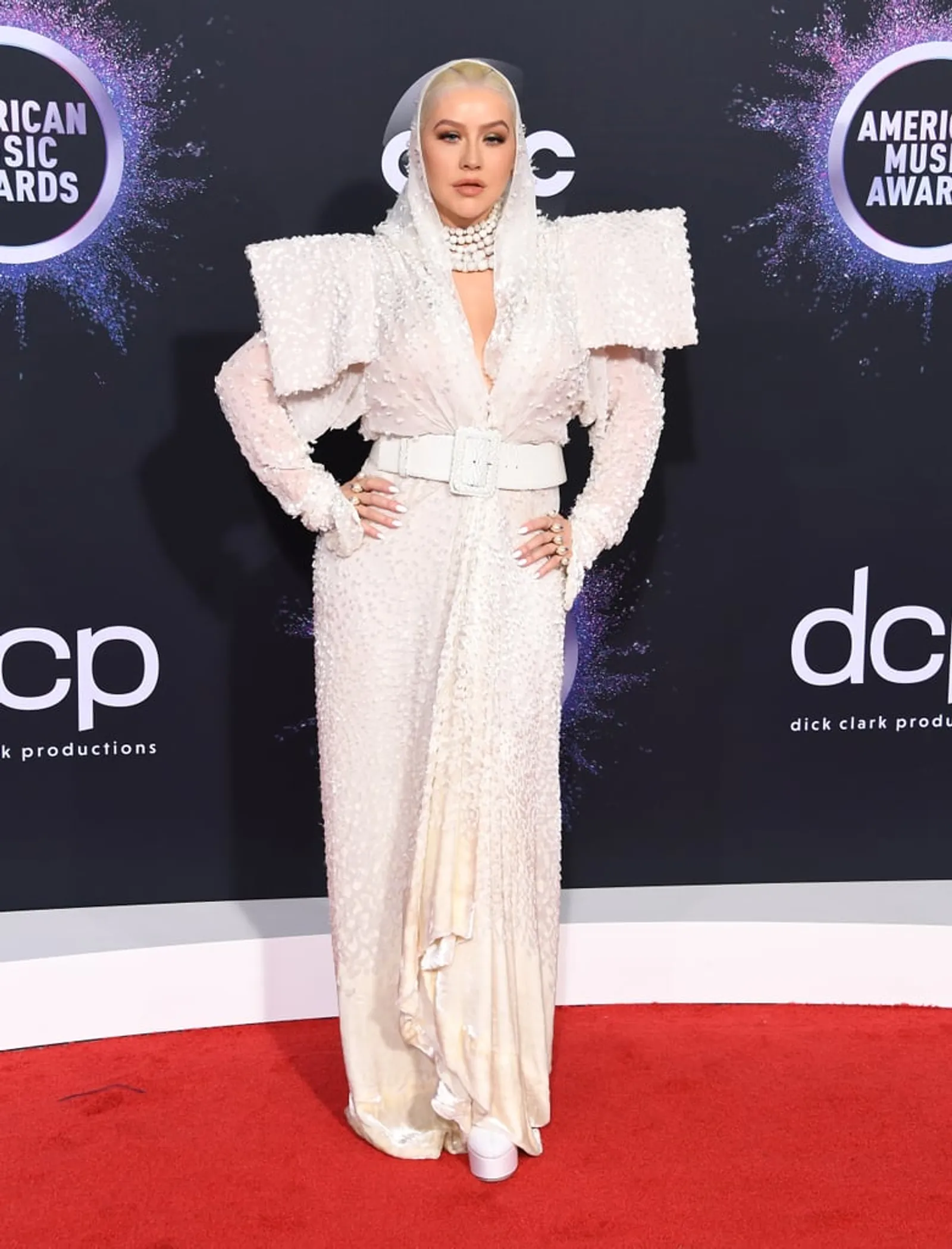 Transformasi Gaya Christina Aguilera dari Nyentrik Hingga Glamor