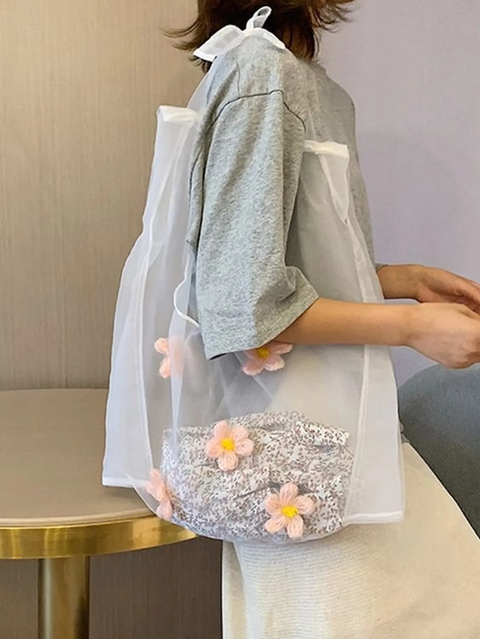 Tampil Lebih Girly Dengan Tote Bag Kesayangan