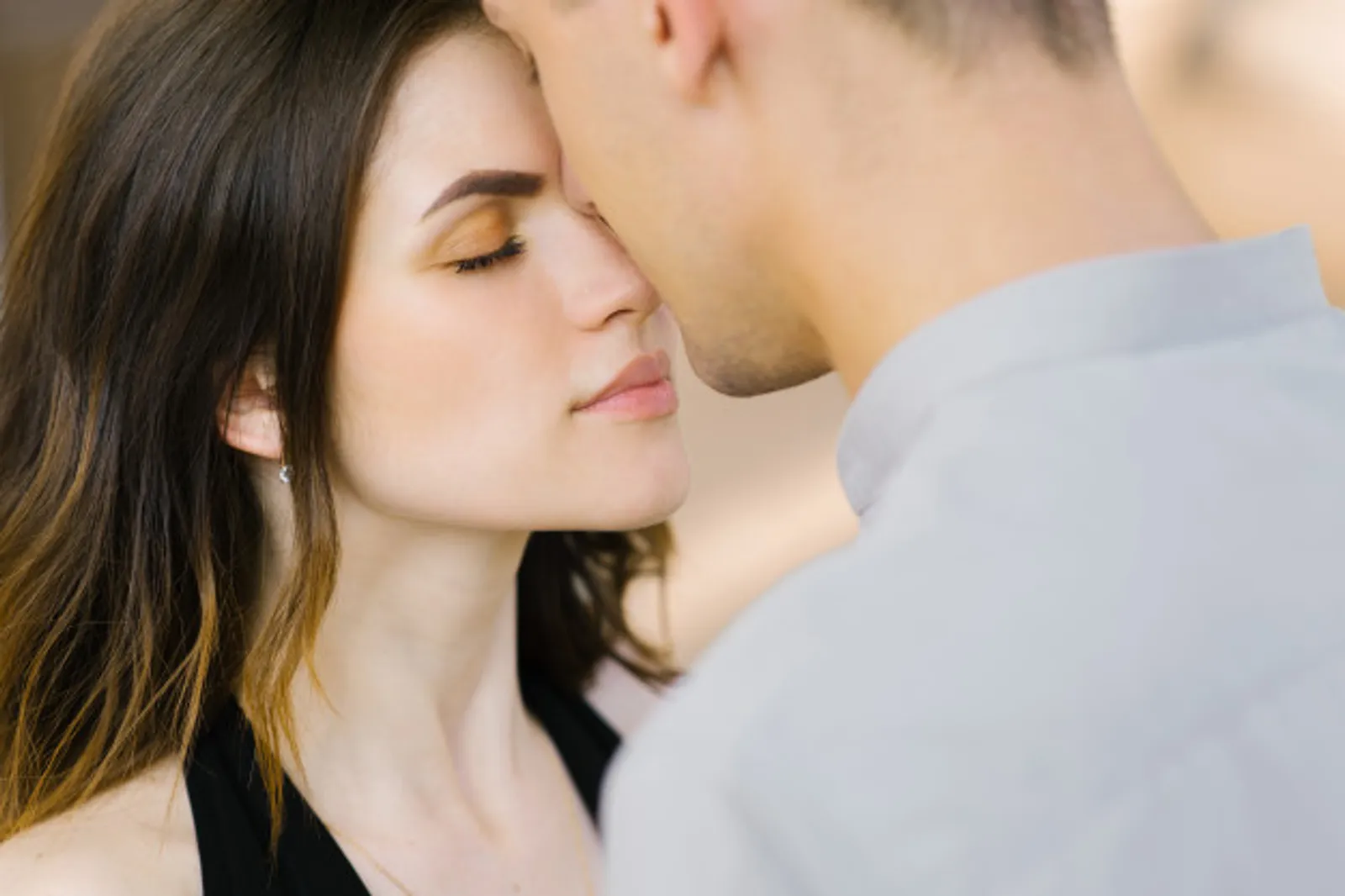 6 Cara Meraih Orgasme dengan Cara Mengejutkan