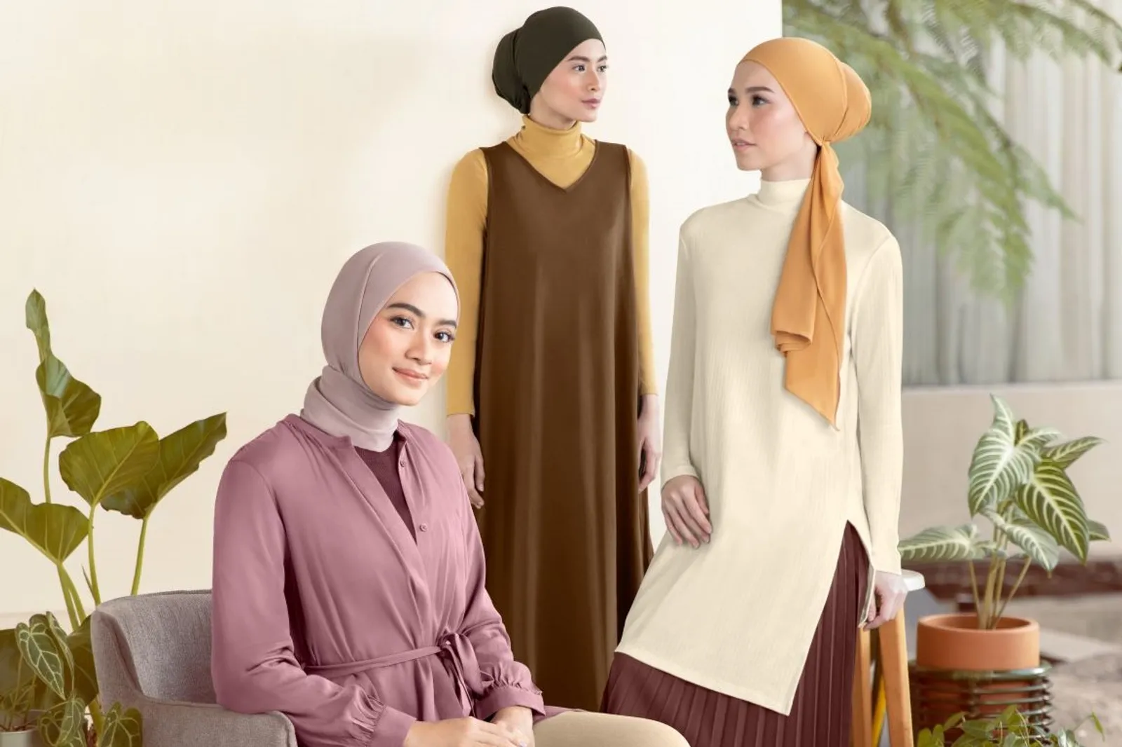 UNIQLO Indonesia & Ayudia C. Rilis 50 Gaya Hijab Minimalis F/W 2020