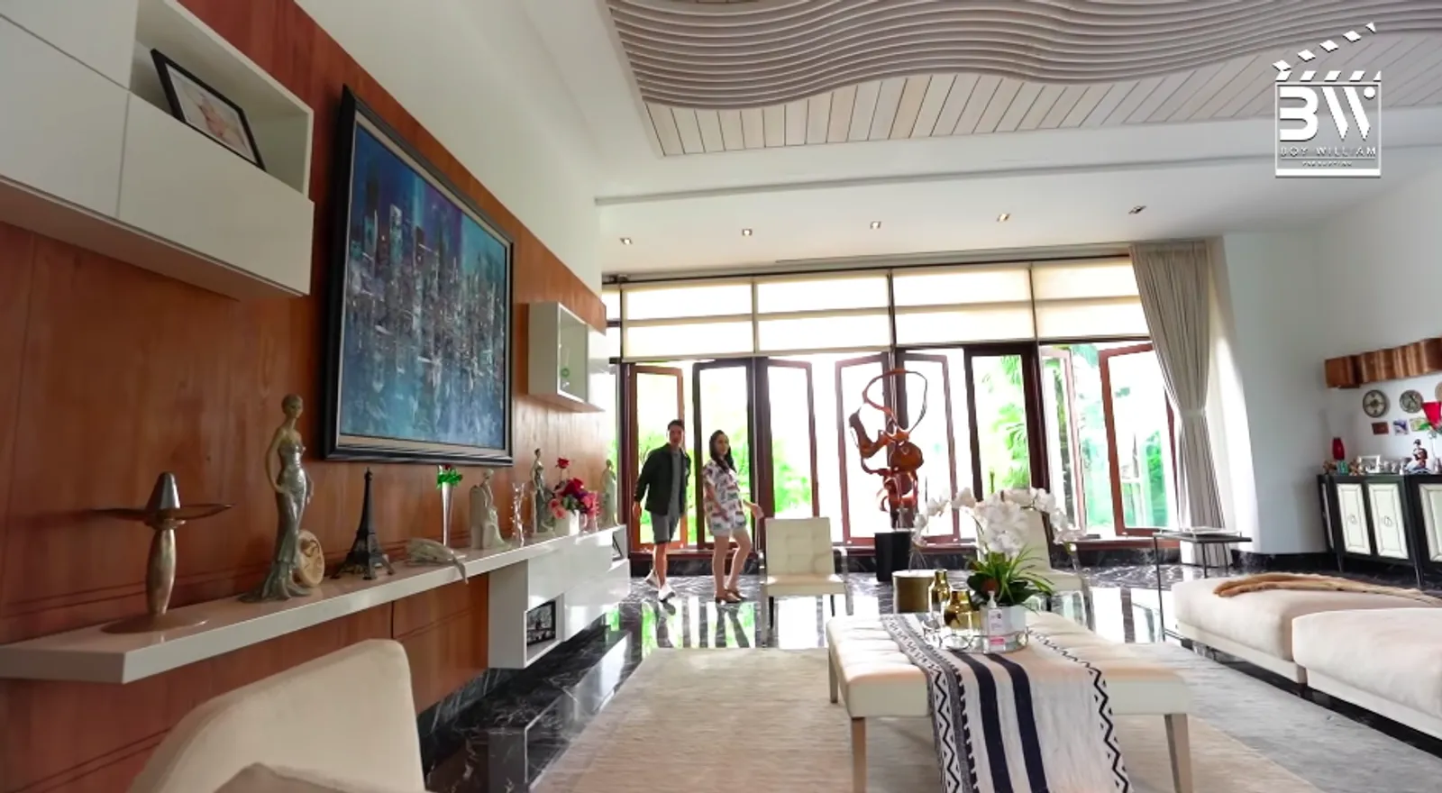 Super Megah, 12 Gaya Mewah Rumah Momo Geisha Bak Hotel Bintang Lima