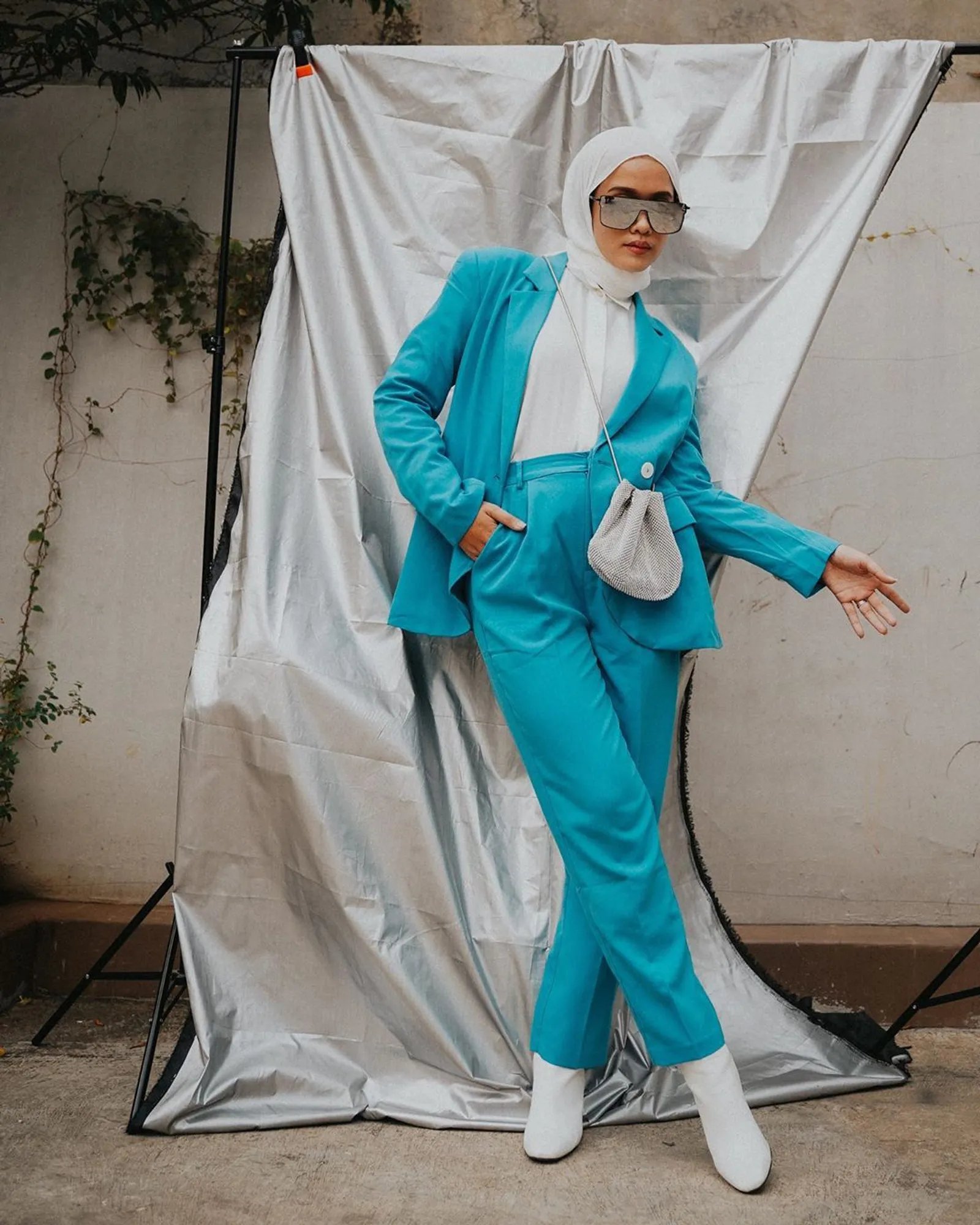 Tiru Gaya Hijab Color Block Layaknya Selebgram Indonesia