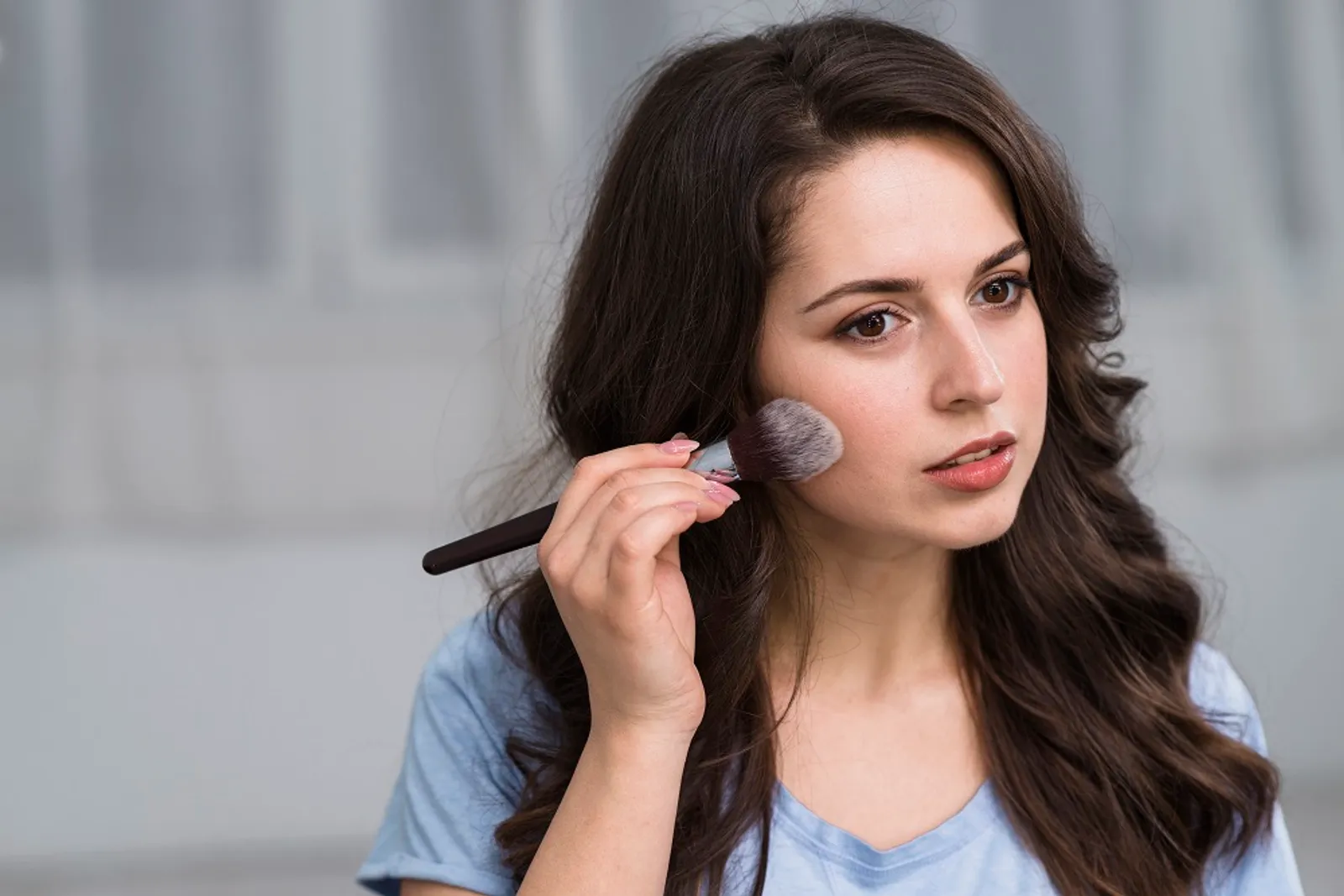 Jangan Asal, Ini 5 Tahapan Makeup untuk Remaja yang Benar