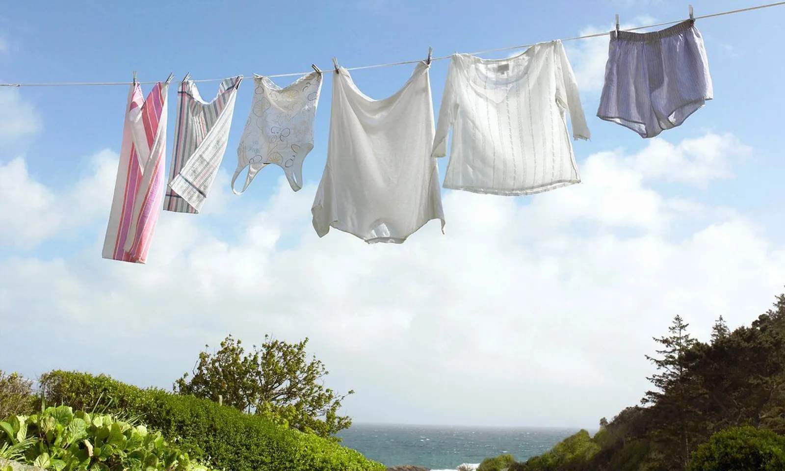 Tips Mencuci Pakaian Linen Supaya Nggak Cepat Rusak