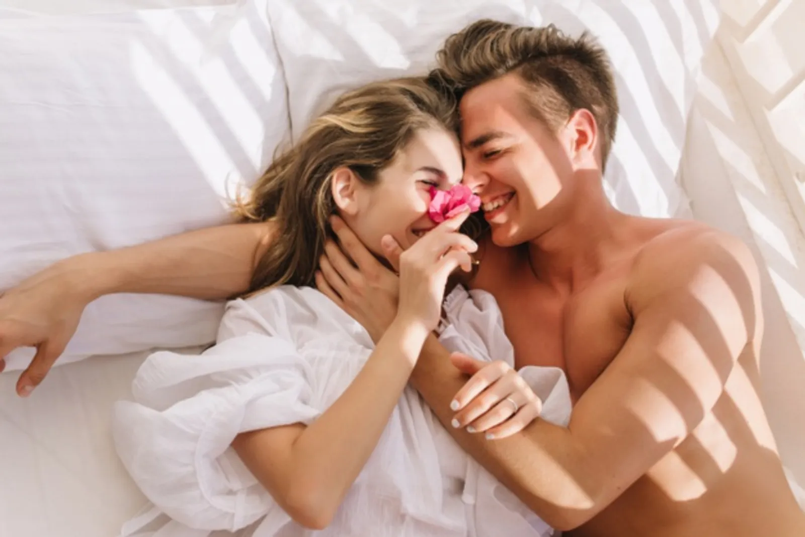 8 Cara Merangsang G-Spot saat Bercinta, Bikin Istri Orgasme Maksimal