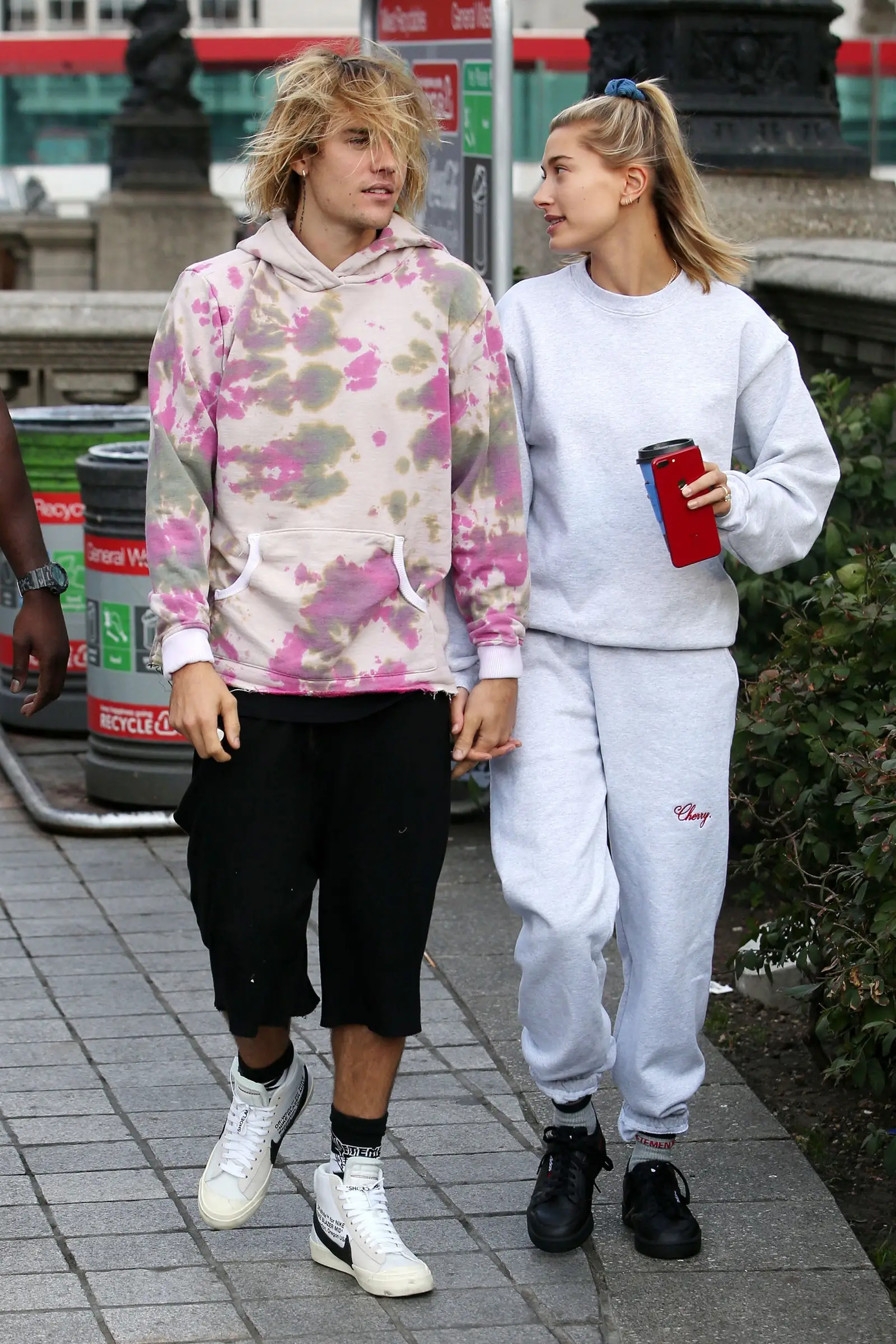 Intip Gaya Street a La Justin dan Hailey Bieber