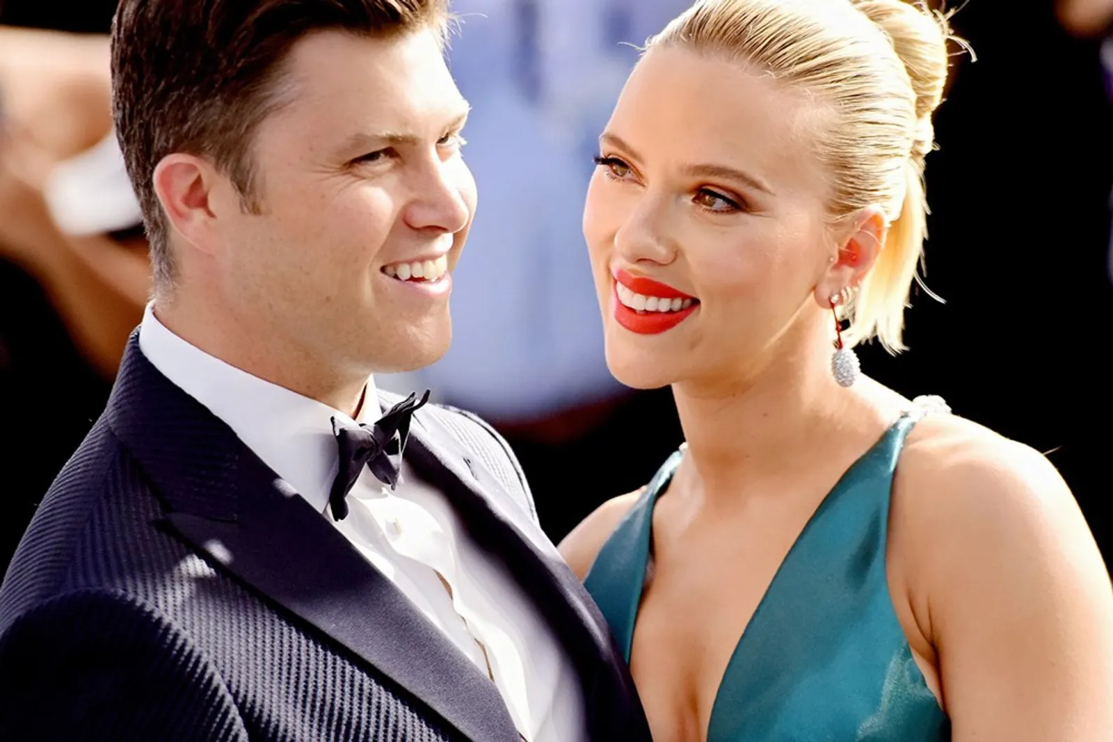 Resmi Menikah, Ini 5 Fakta Hubungan Scarlett Johansson & Colin Jost