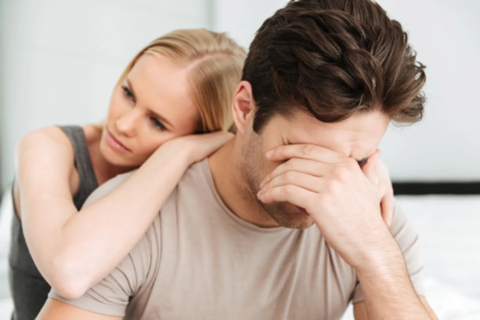 9 Cara Membuat Suami Tetap Ereksi saat Berhubungan Seks