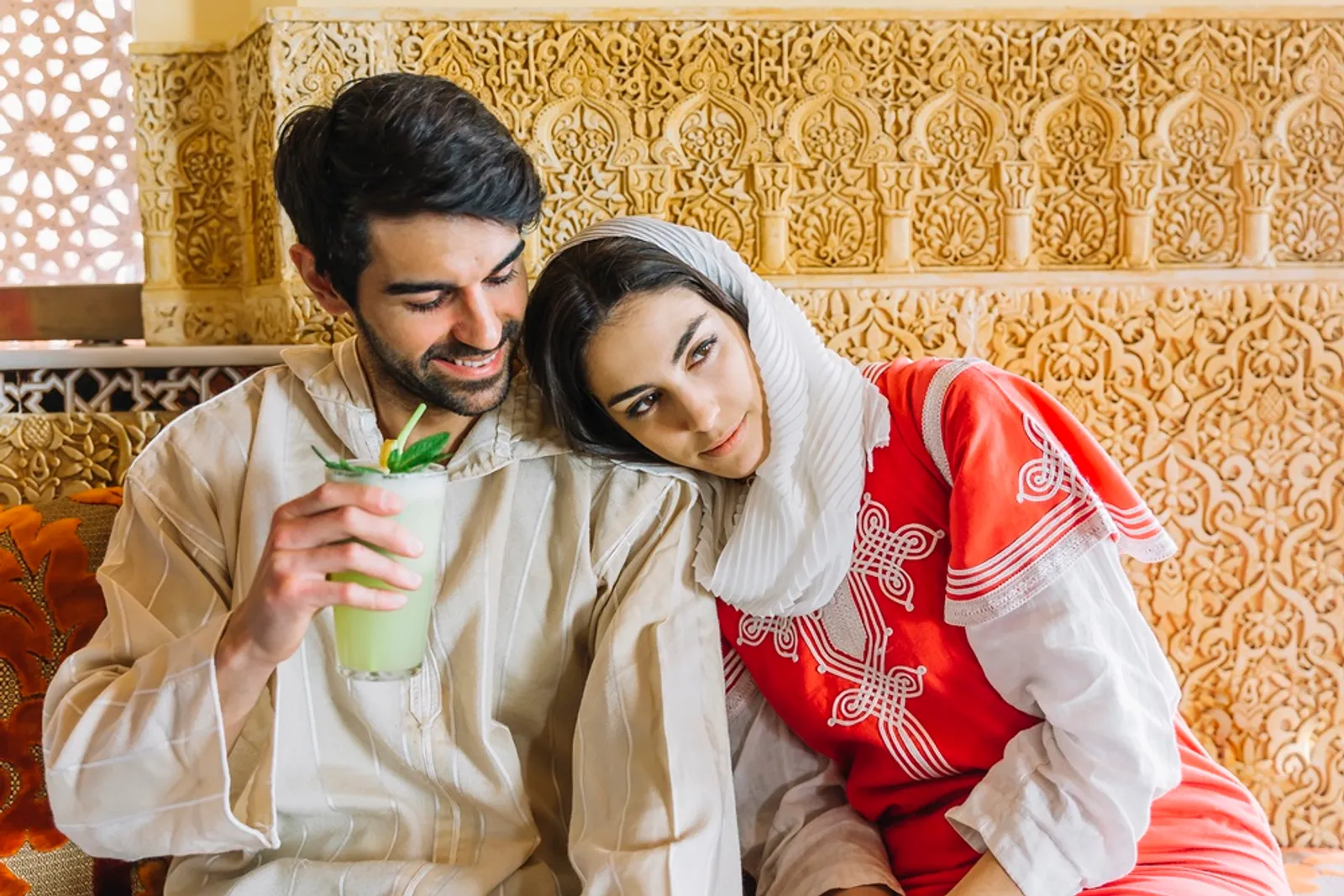 6 Gaya Hubungan Suami Istri yang Dilarang dalam Agama Islam