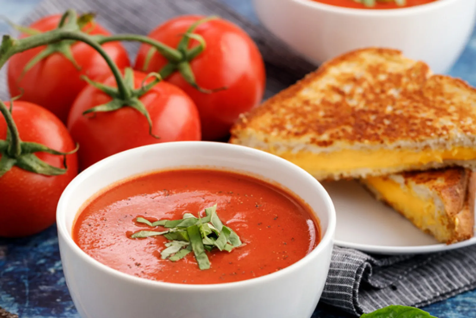 5 Langkah Mudah Membuat Sup Tomat yang Ampuh Jaga Imun Selama Pandemi
