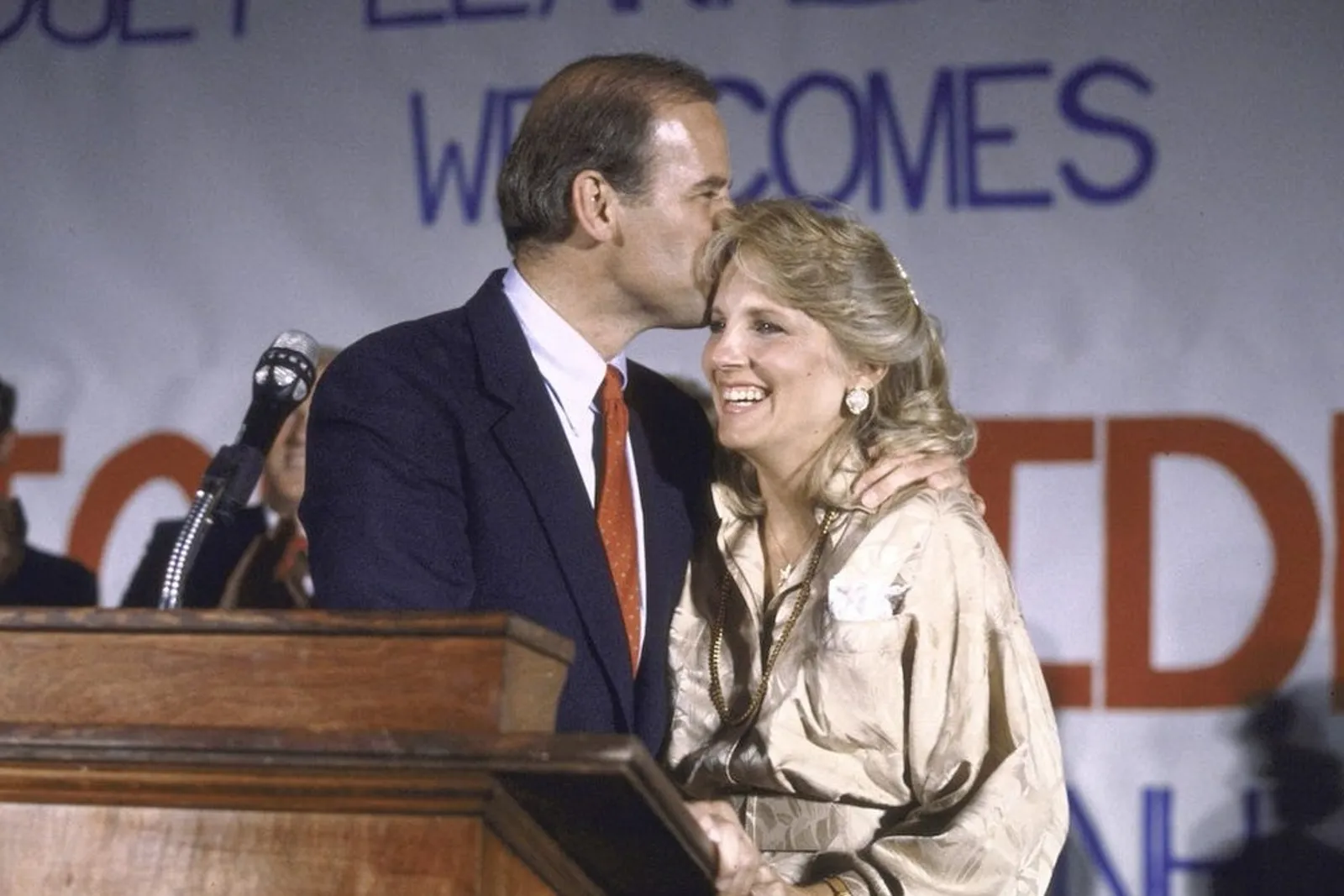 Romantis dan Penuh Haru, Ini 6 Fakta Perjalanan Cinta Joe & Jill Biden
