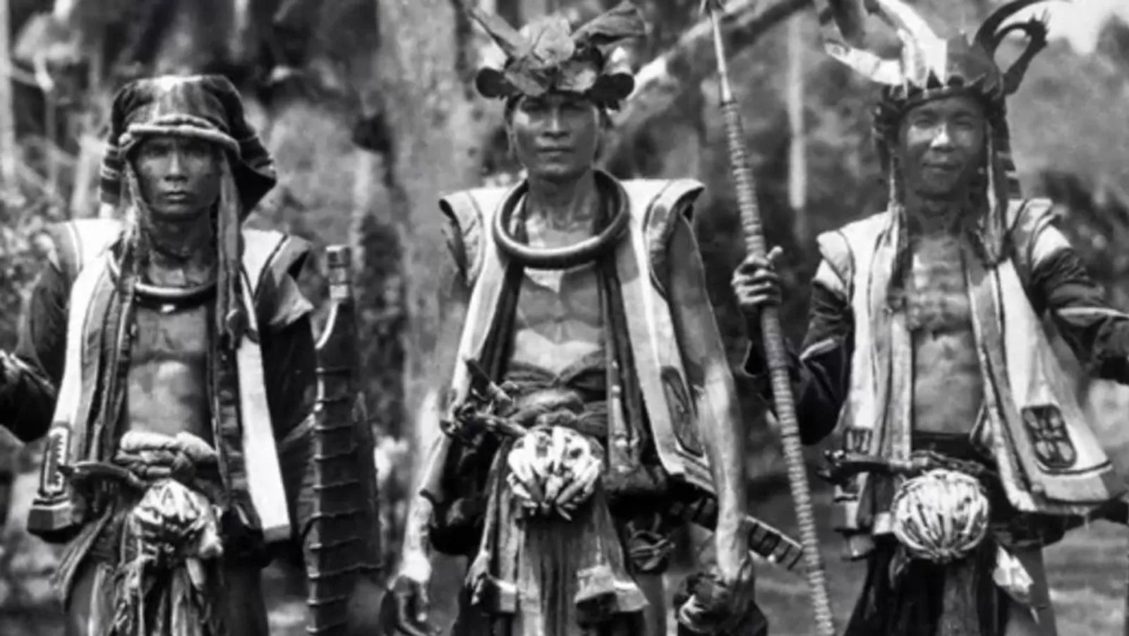 7 Tradisi Indonesia Paling Ekstrem, Bikin Ngilu Lihatnya!