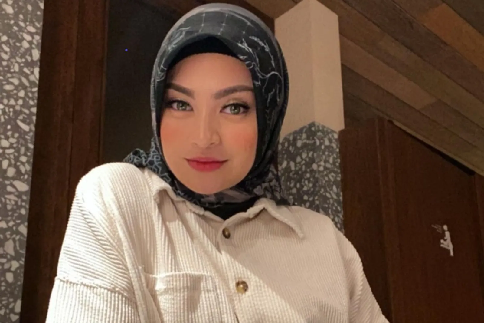 Intip Gaya Hijab Nathalie Holscher, Perempuan yang Resmi Dinikahi Sule