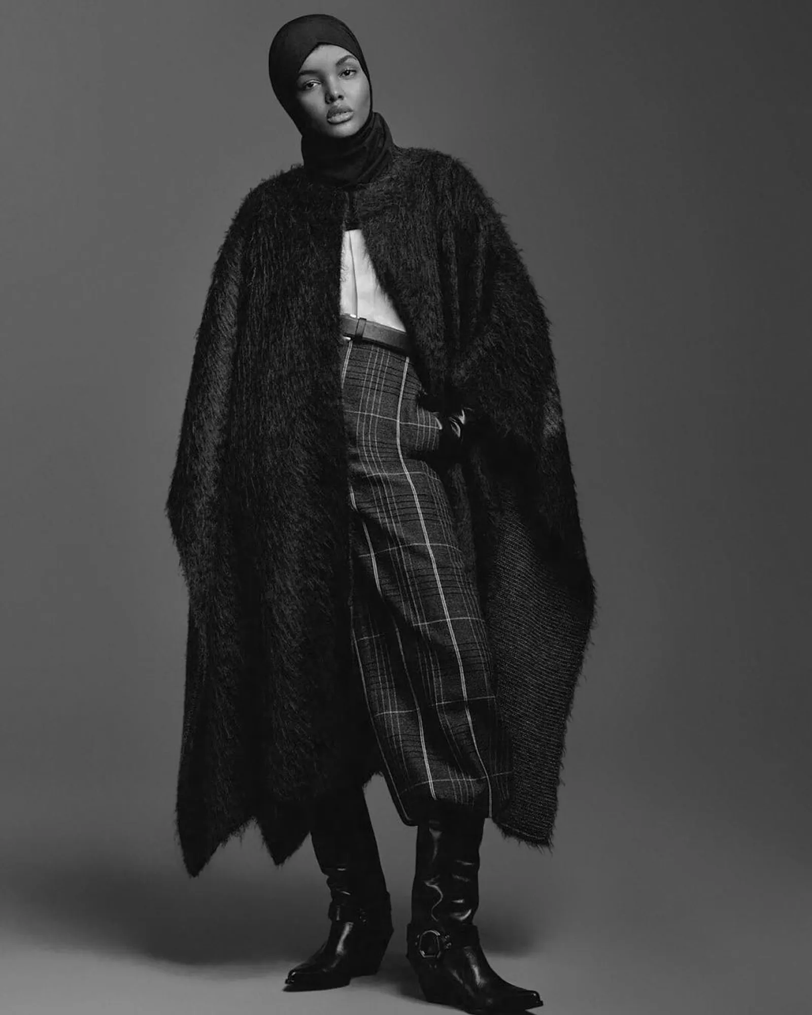Lebih Pilih Agama, Model Muslim Halima Aden Tinggalkan Dunia Fashion
