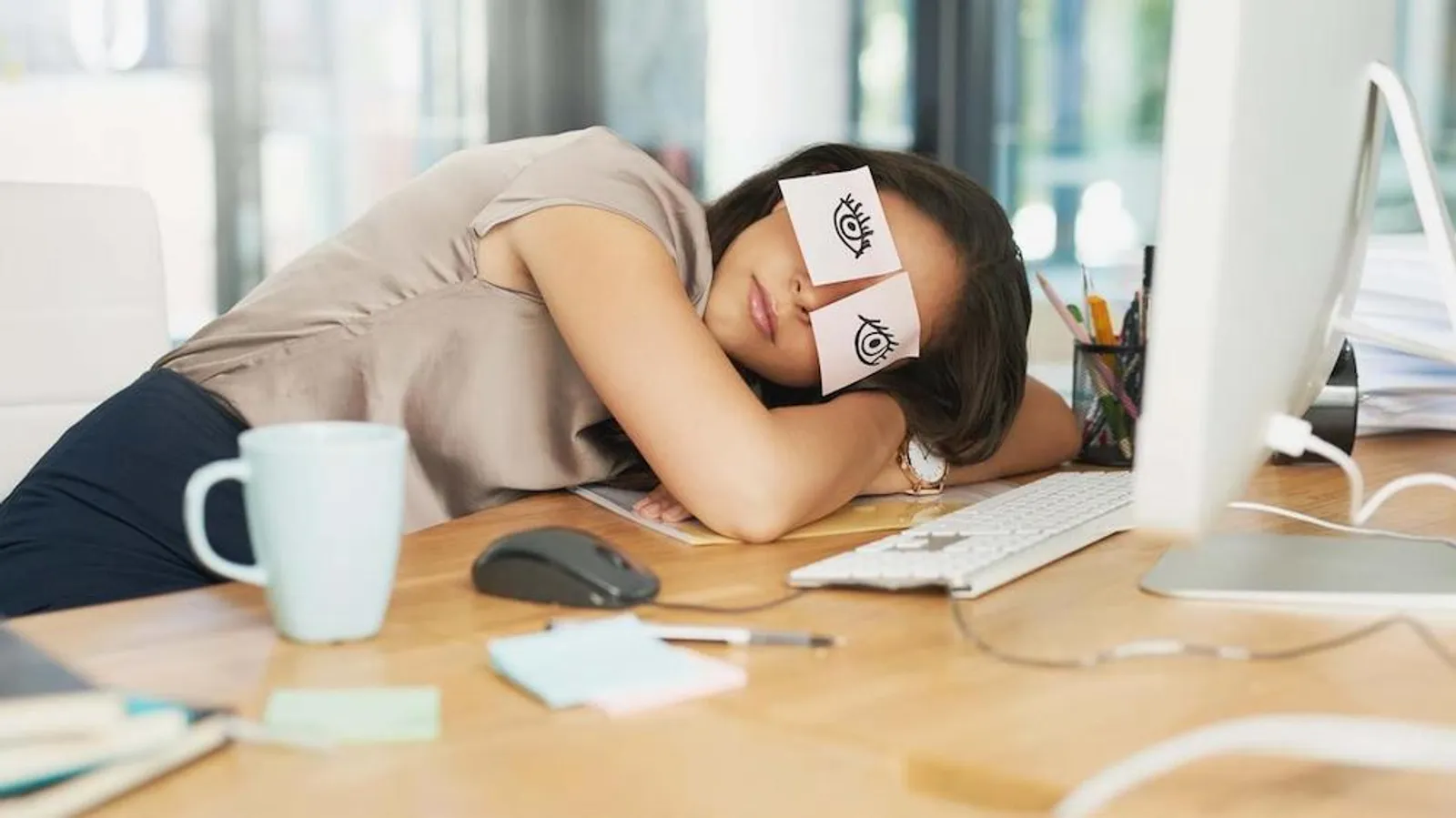 Sering Merasa Mengantuk? 5 Aktivitas Ini Bisa Jadi Penyebabnya
