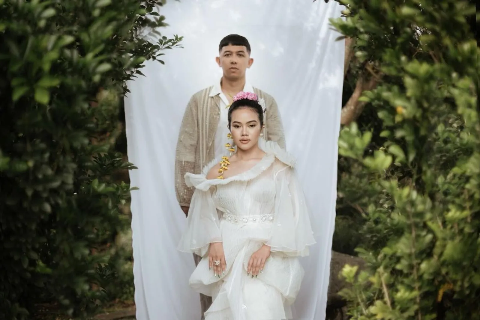 Sah Menikah, Ini Gaya Yura Yunita & Suami saat Prewedding hingga Akad