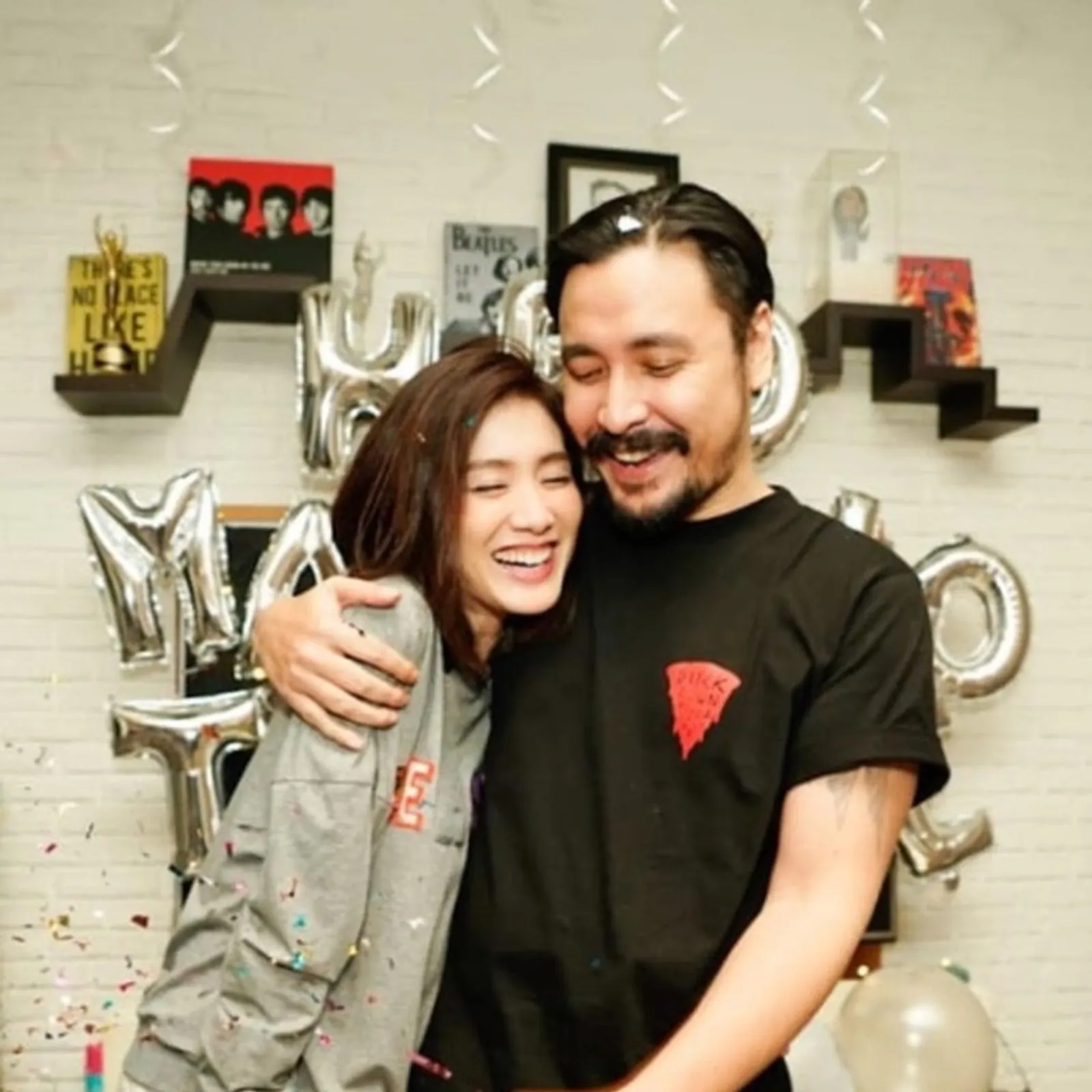 Bahagia! 17 Pasangan Artis Ini Temukan Cinta di Tahun 2020