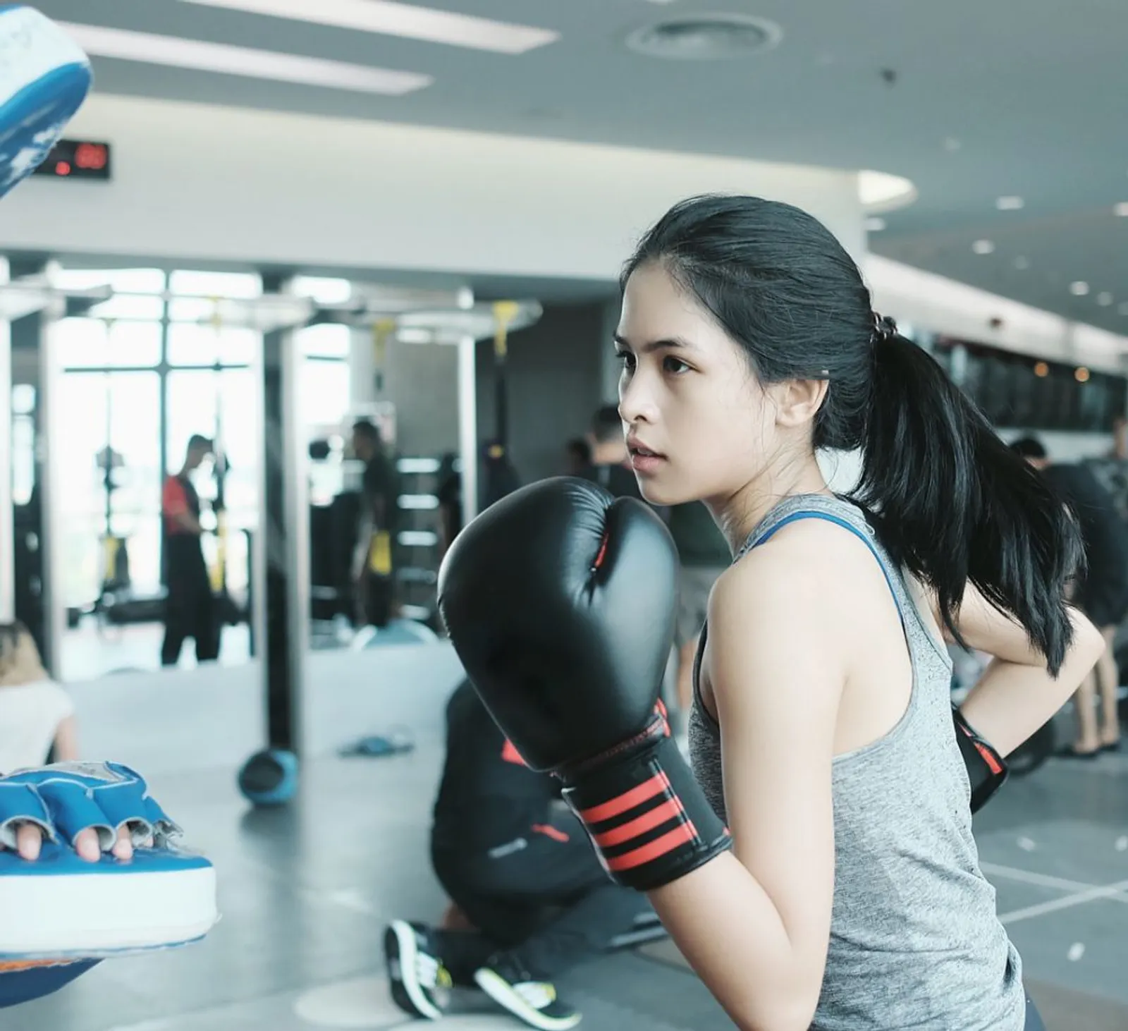 Intip Gaya Seksi Artis Indonesia saat Olahraga di Gym