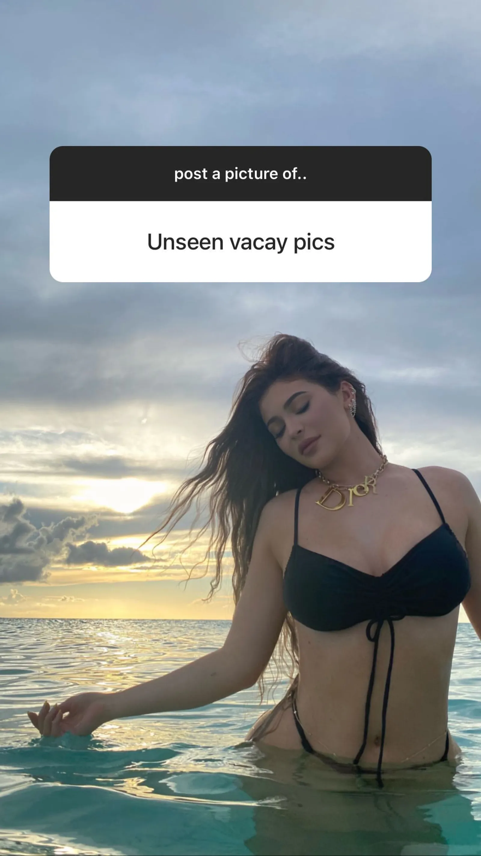 Ikutan Tren Post a Pic, Kylie Jenner Ungkap Foto Seksi yang 'Rahasia'