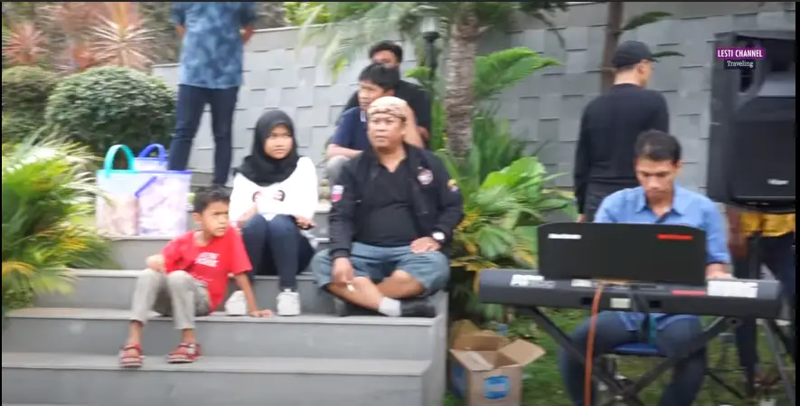 8 Potret Villa Mewah Listy Kejora di Bandung