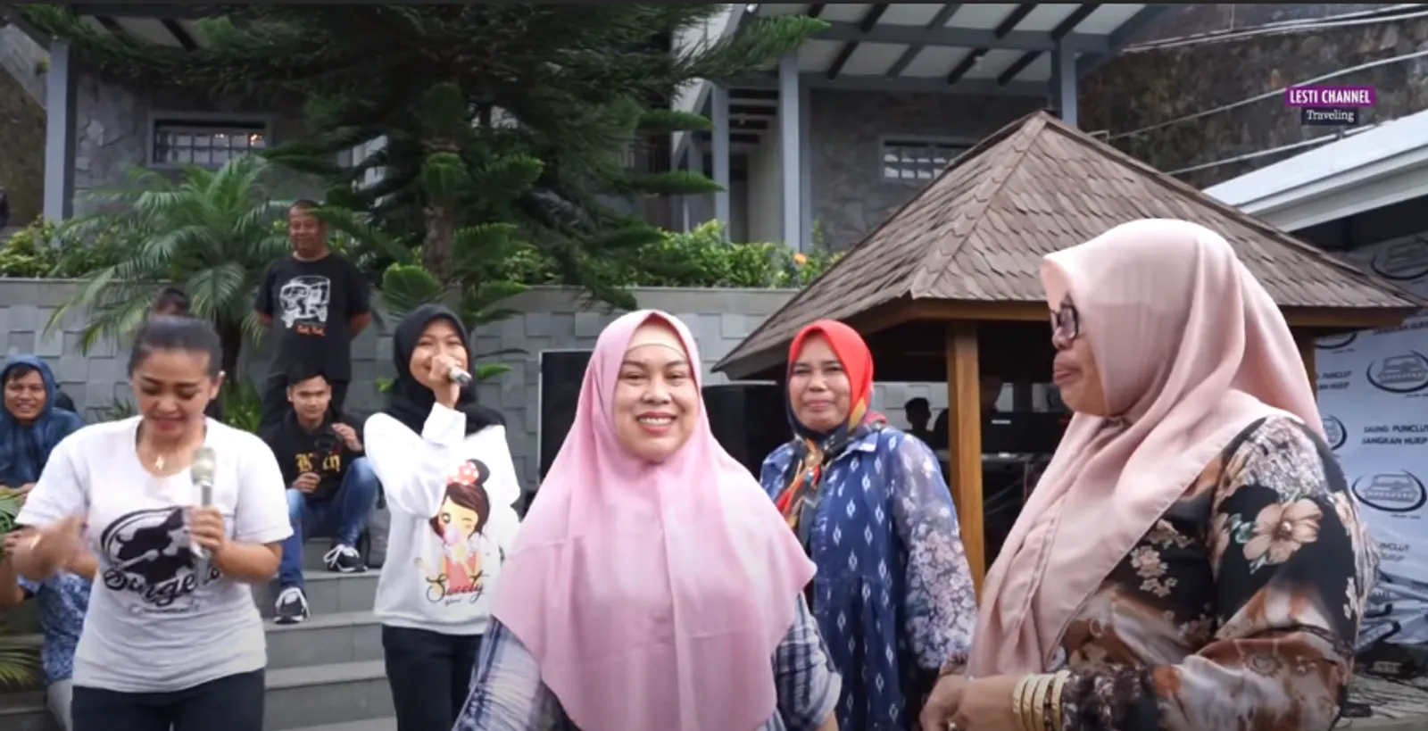 8 Potret Villa Mewah Listy Kejora di Bandung