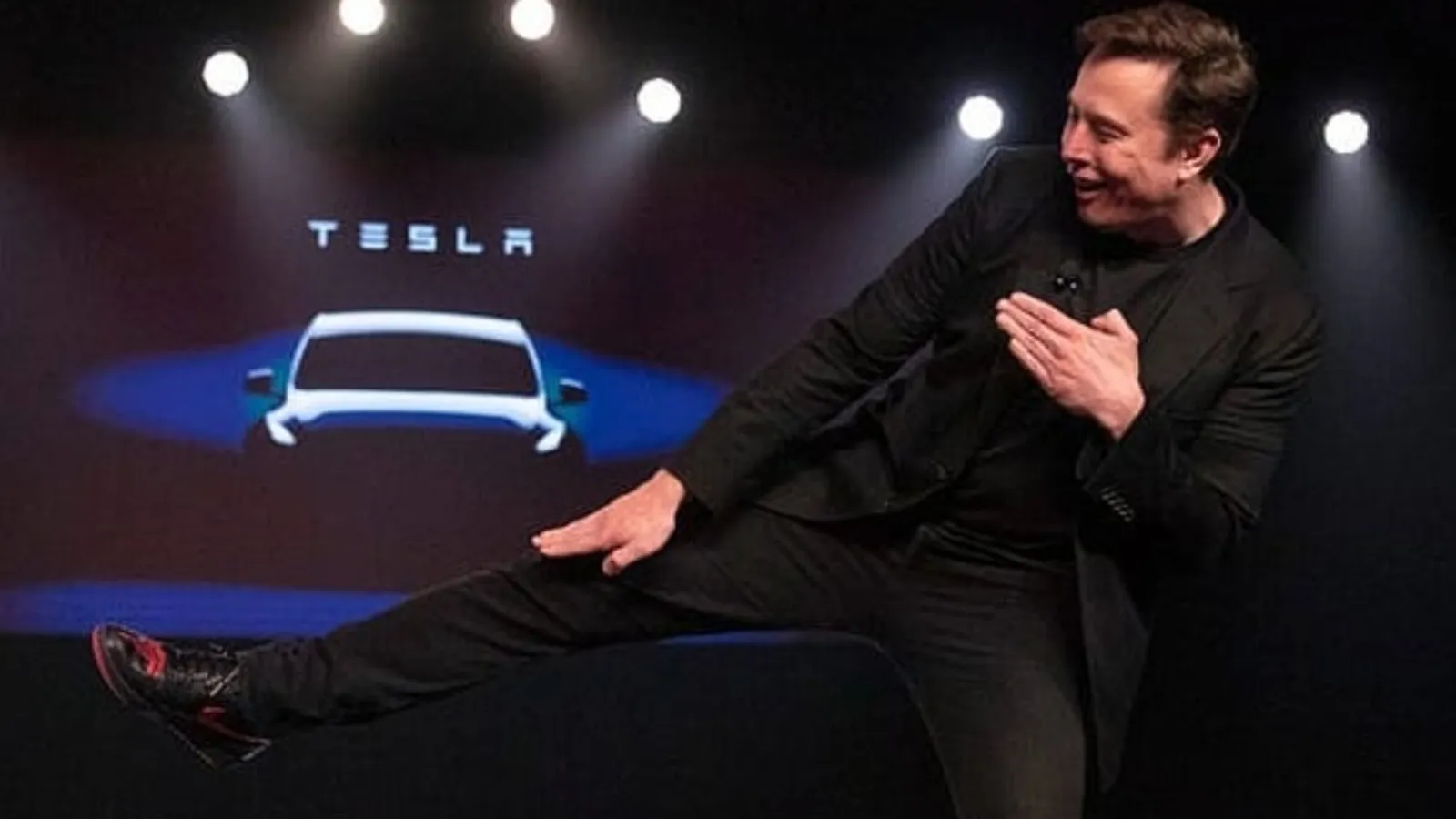 10 Aturan ‘Nyeleneh’ Orang Terkaya Dunia Elon Musk untuk Pasangannya