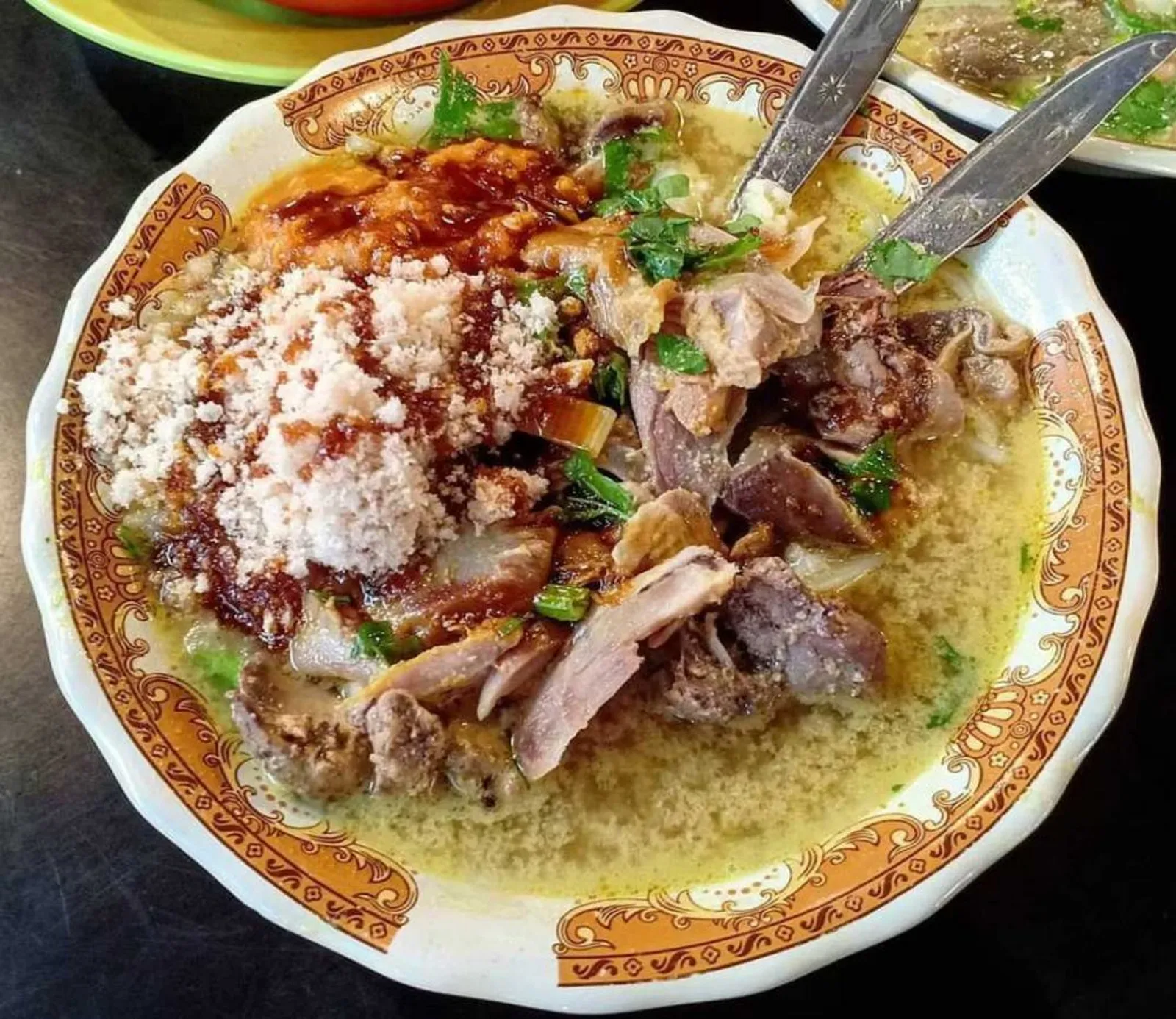 5 Rekomendasi Tempat Makan Soto di Surabaya, Dijamin Ketagihan!
