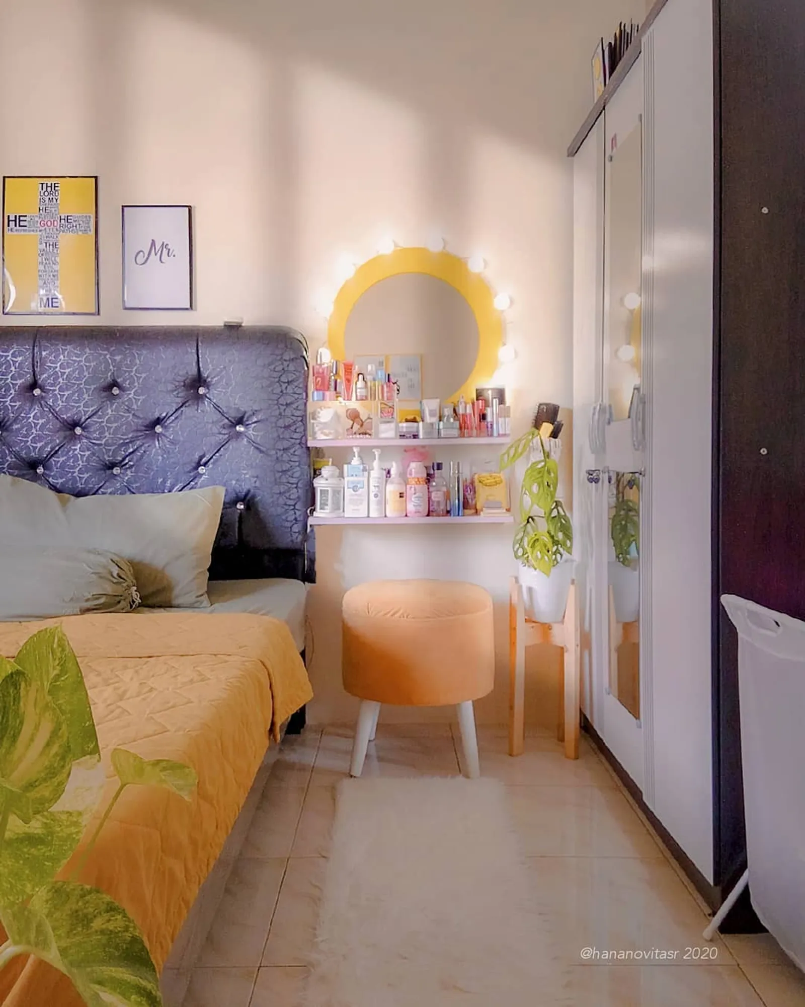 Segar dan Hangat, Inspirasi Desain Rumah Minimalis Berwarna Kuning 
