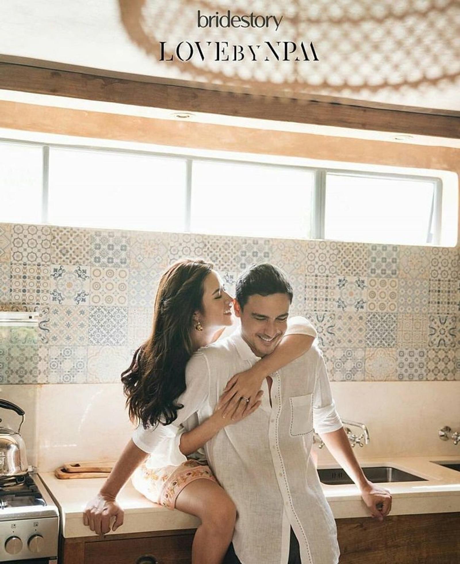 Inspirasi Baju Pre-Wedding Kasual yang Jadi Favorit Calon Pengantin