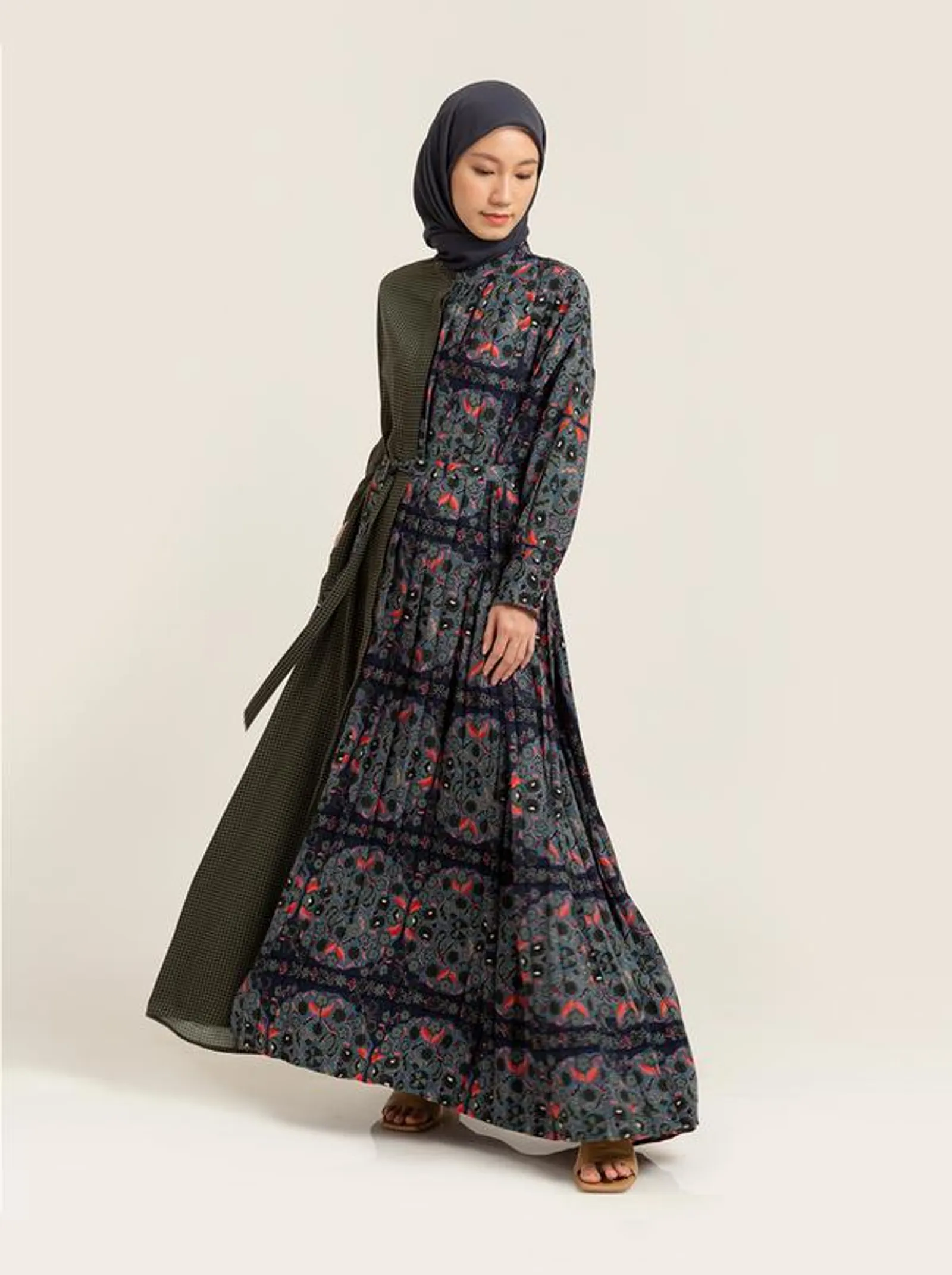 #PopbelaOOTD: Dress Manis Favorit Hijabers untuk Hadiri Pernikahan