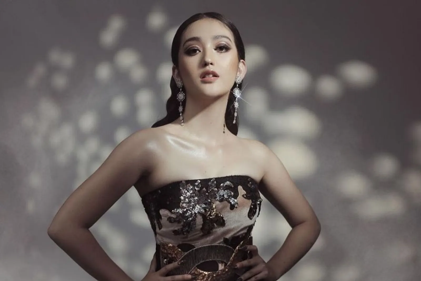 7 Pesona Ranty Maria, Mantan Aktris Cilik yang Kini Makin Stunning 