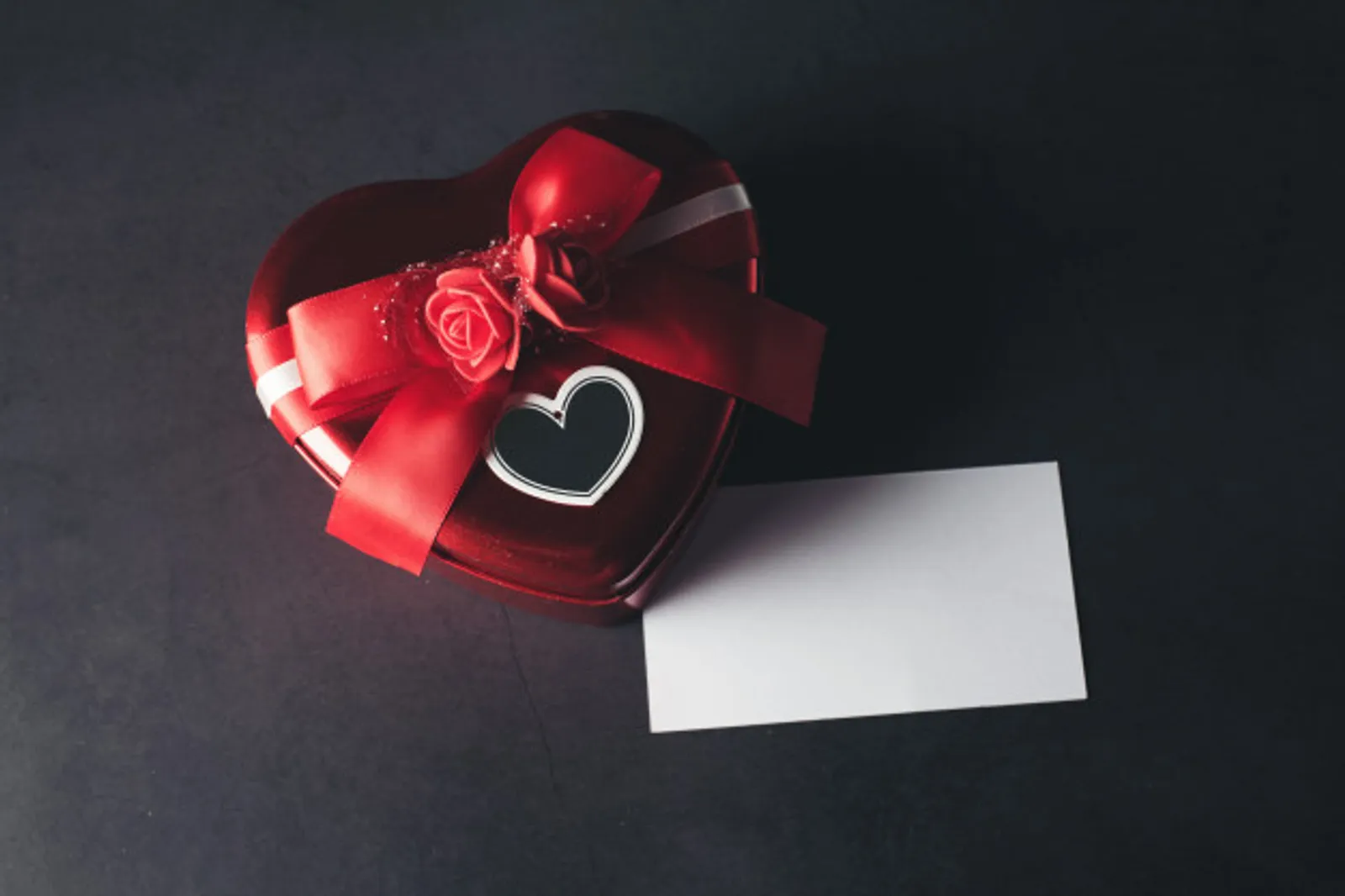 8 Rekomendasi Hampers Valentine untuk Orang yang Tersayang