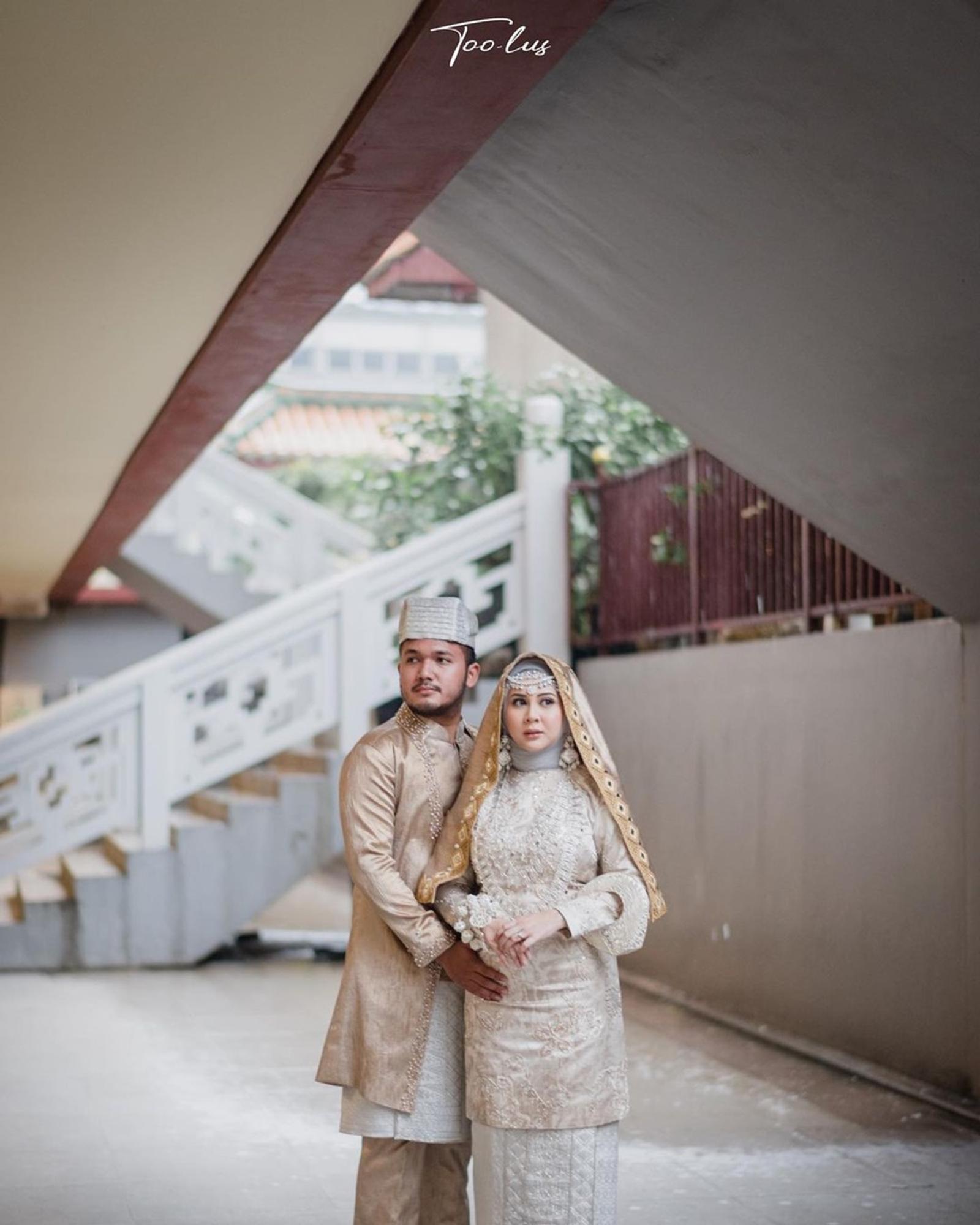 Lestarikan Budaya, 7 Artis Ini Foto Pre-Wedding dengan Adat Minang