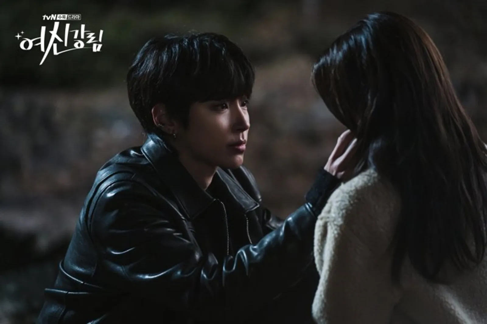 Pelindung Ju Kyung, 10 Momen Menyesakkan Seo Jun di "True Beauty"