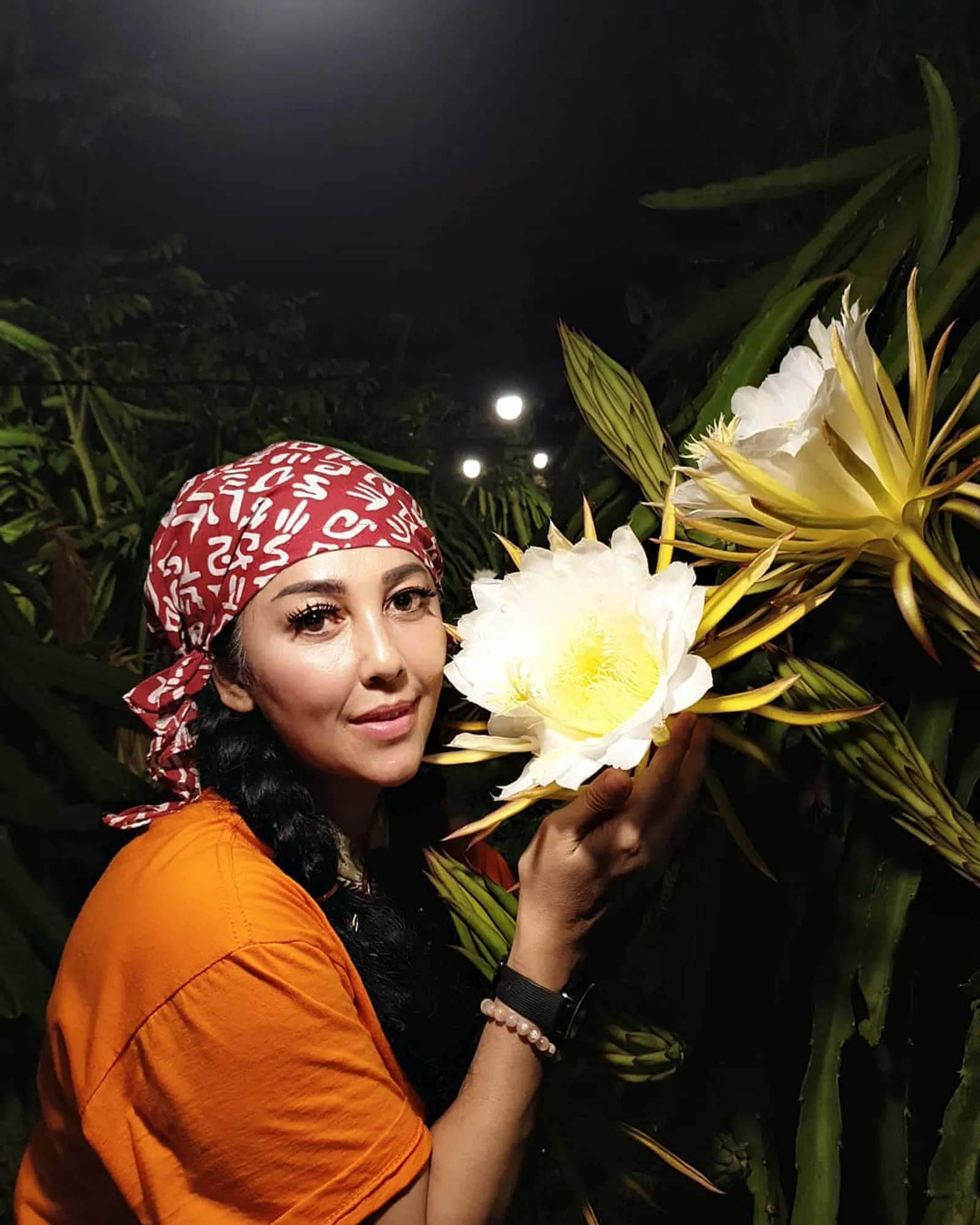 Sudah Berusia 50 Tahunan, Begini 7 Potret Kecantikan Artis Indonesia