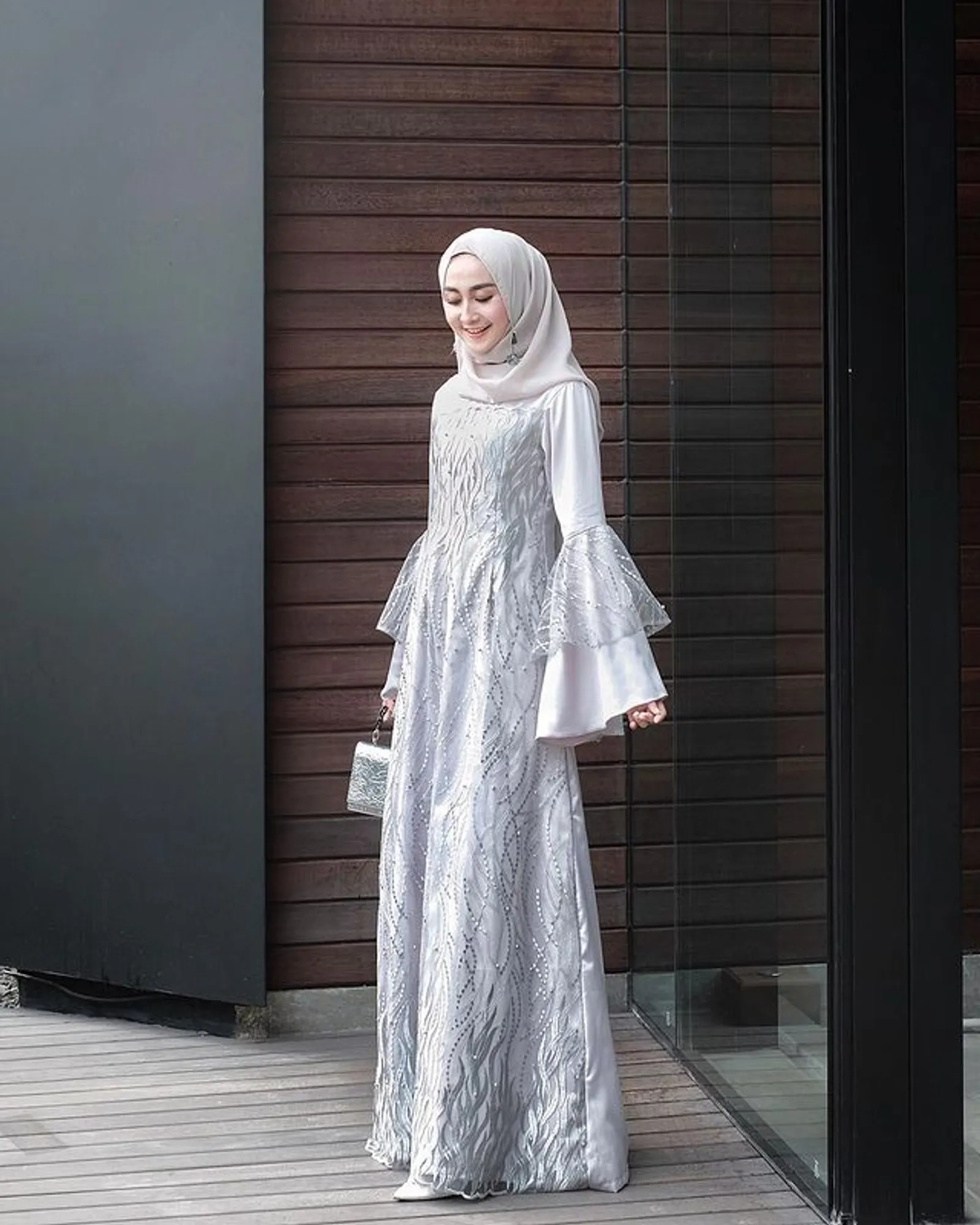 20 Inspirasi Baju Bridesmaid Hijab Instagram yang Elegan