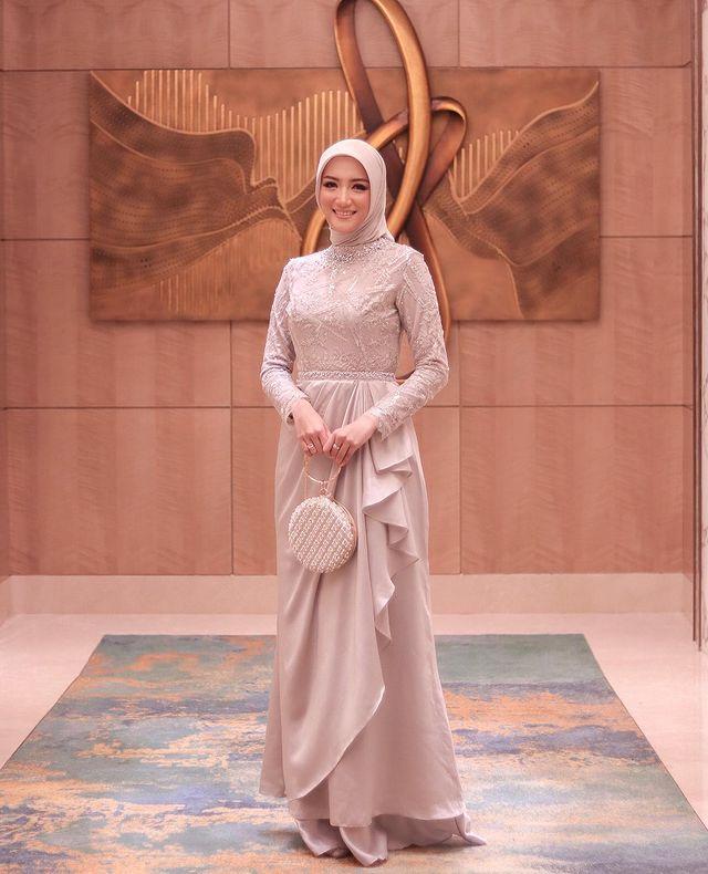 Gaun bridesmaid outlet hijab