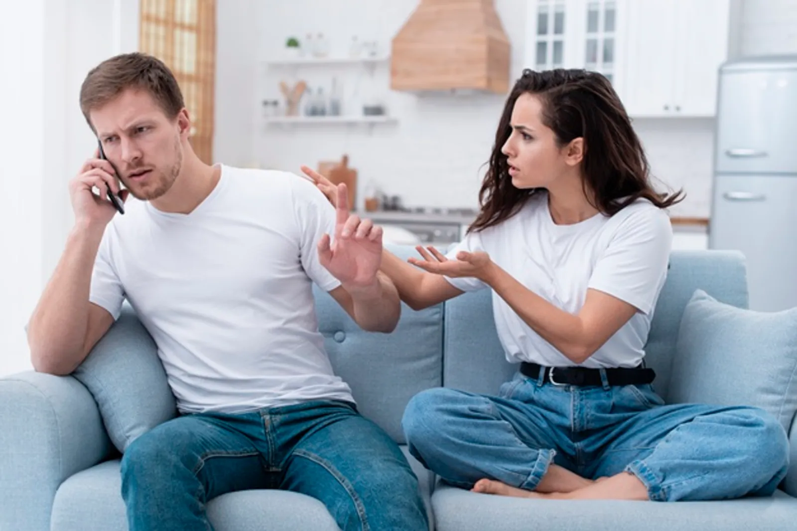 5 Sikap yang Wajib Dihindari Saat Pasangan Marah