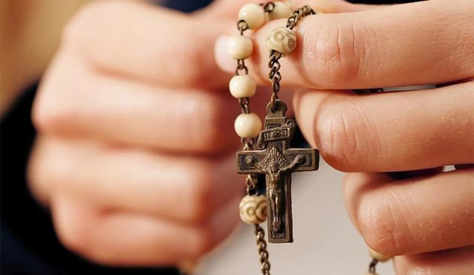 5 Kumpulan Doa Anak untuk Orangtua Katolik