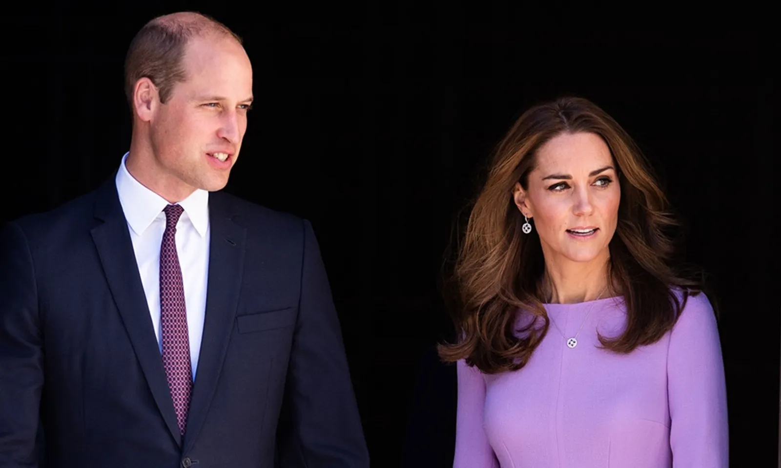 Pangeran William Buka Suara: "Keluarga Kerajaan Inggris Tidak Rasis!"