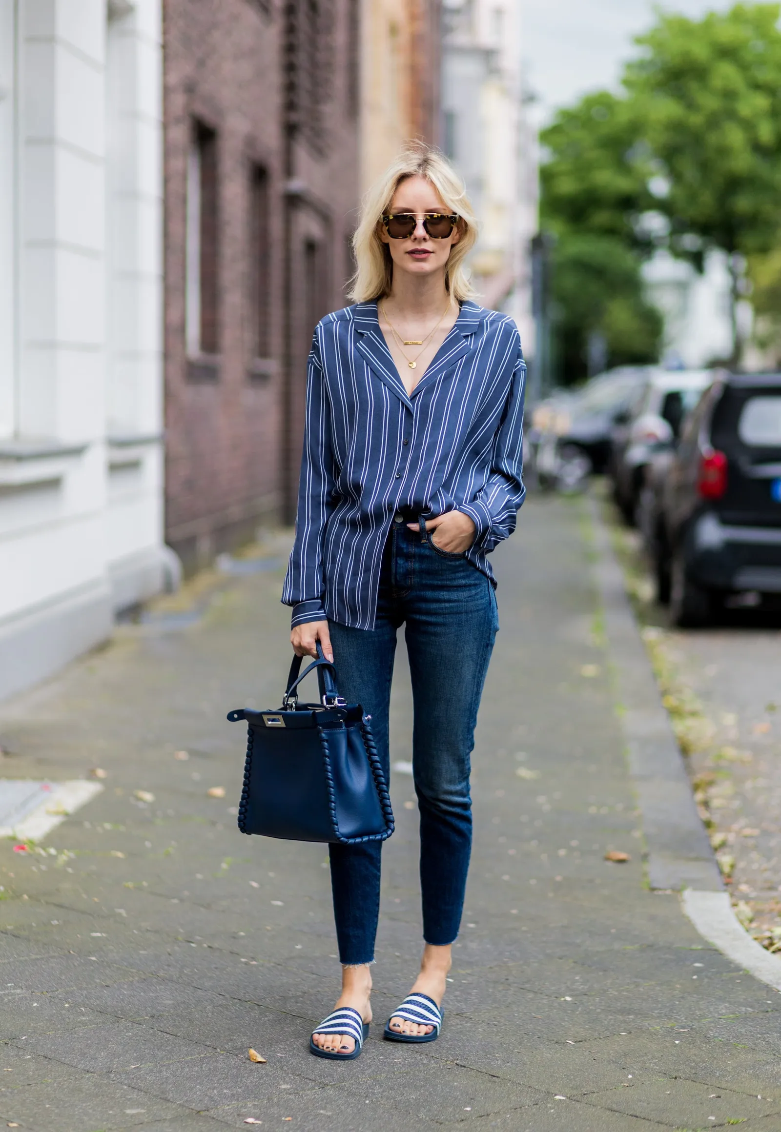 Perbedaan Celana Jeans Model Skinny Fit, Slim Fit dan Regular Fit