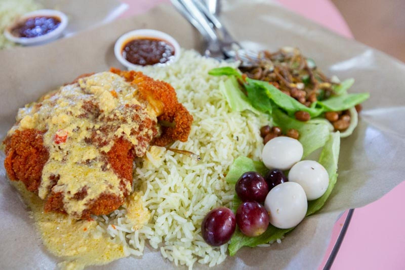 7 Kedai Nasi Lemak Terbaik di Singapura, Wajib Kuliner ke Sini!