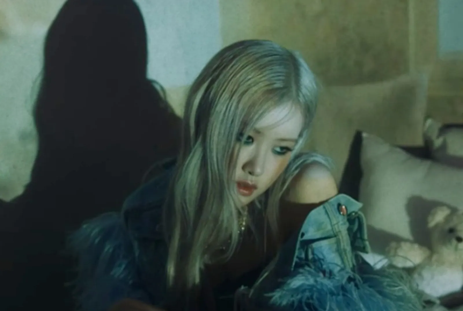 Luput dari Perhatian, 7 Fakta Penting MV 'Gone' Rose BLACKPINK